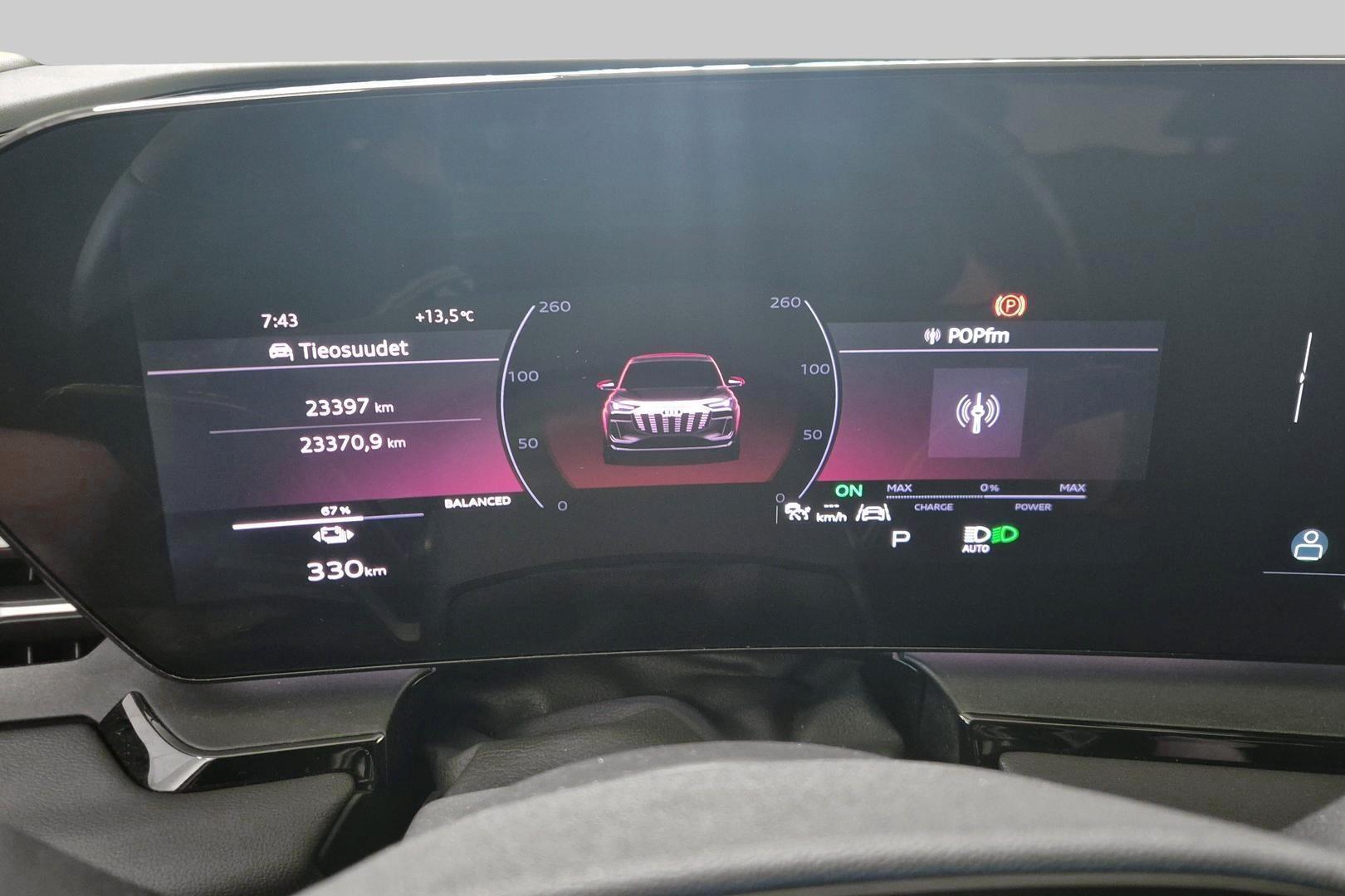 AUDI Q6 e-tron 14