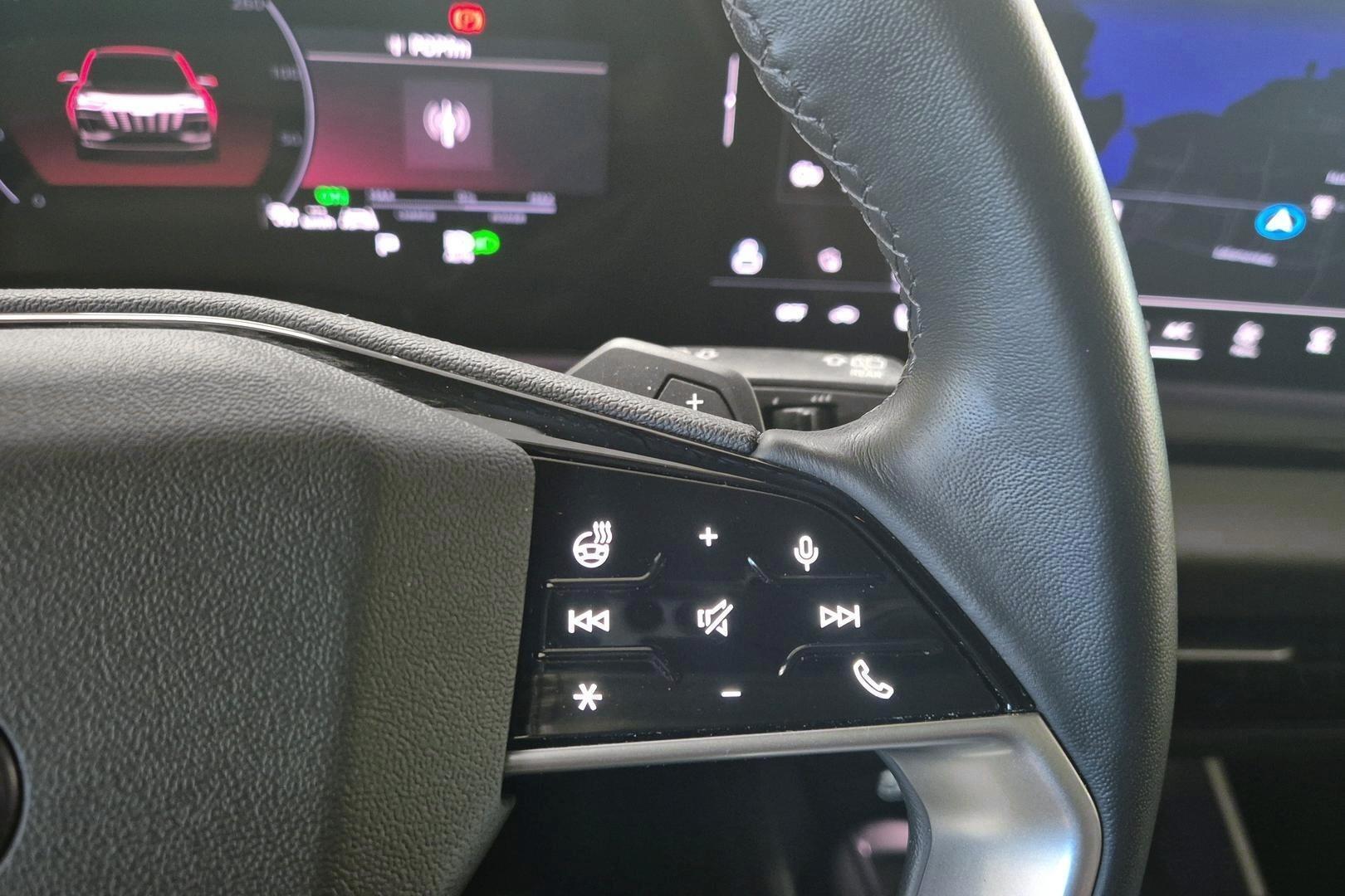 AUDI Q6 e-tron 17
