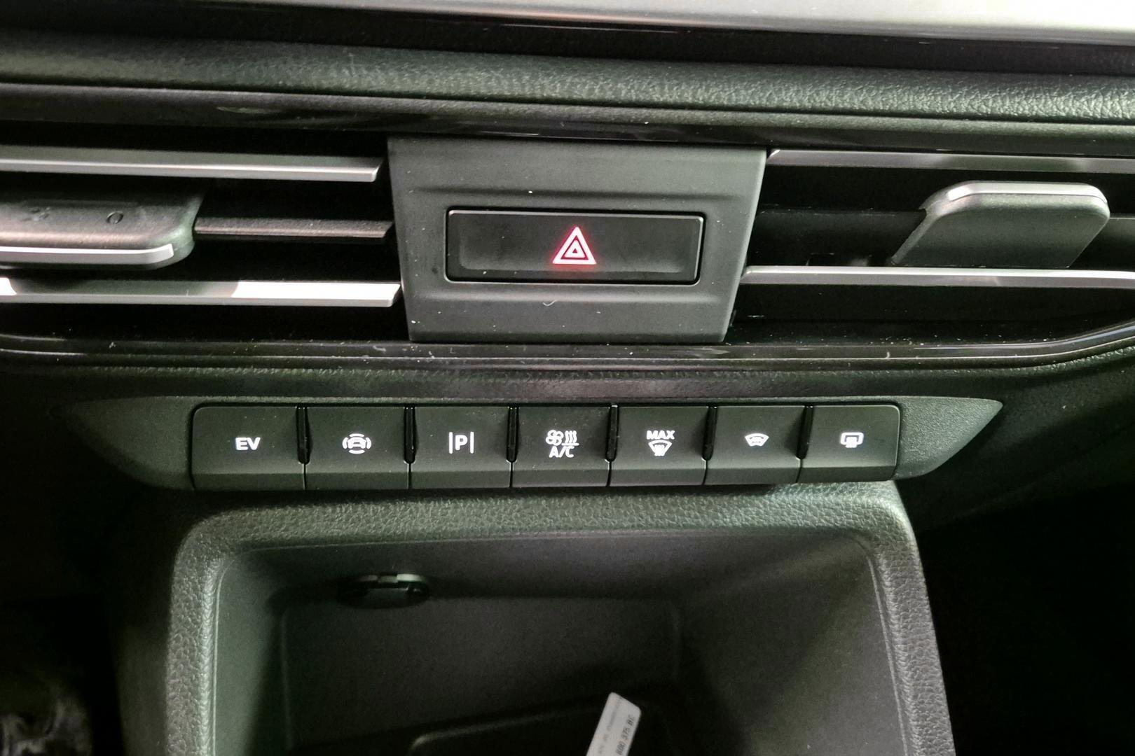 FORD Grand Tourneo Connect 2025