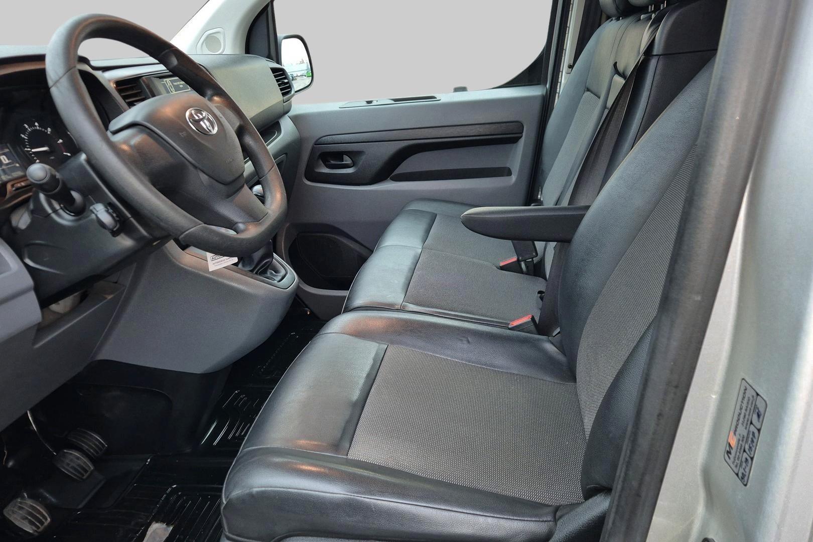 TOYOTA Proace 2019