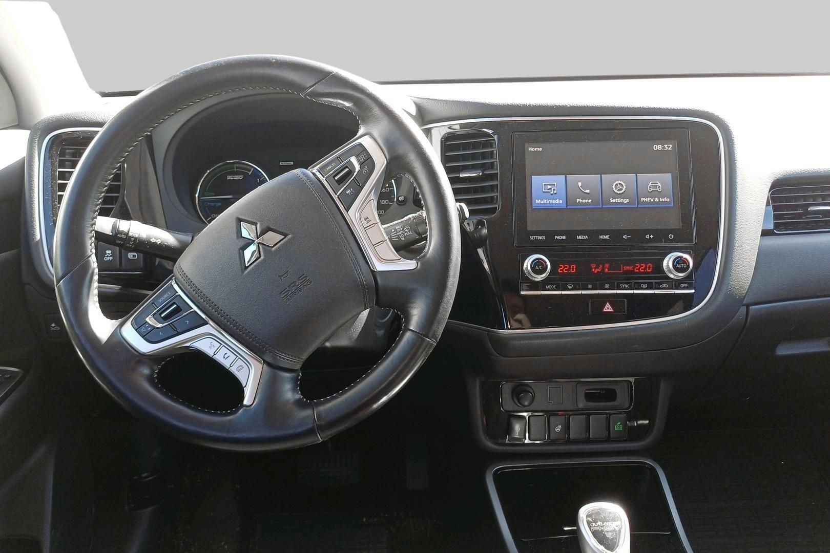 MITSUBISHI Outlander PHEV 2019