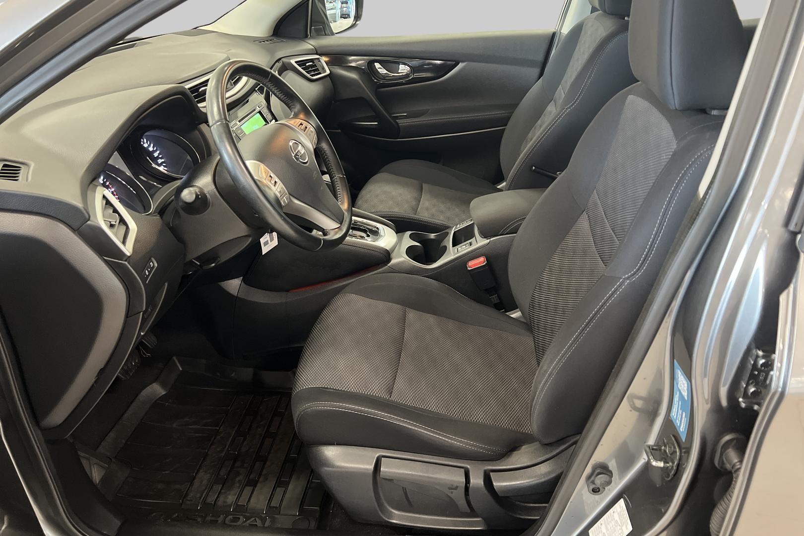 NISSAN Qashqai 2015