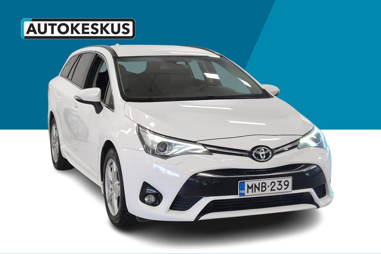 TOYOTA Avensis 2017