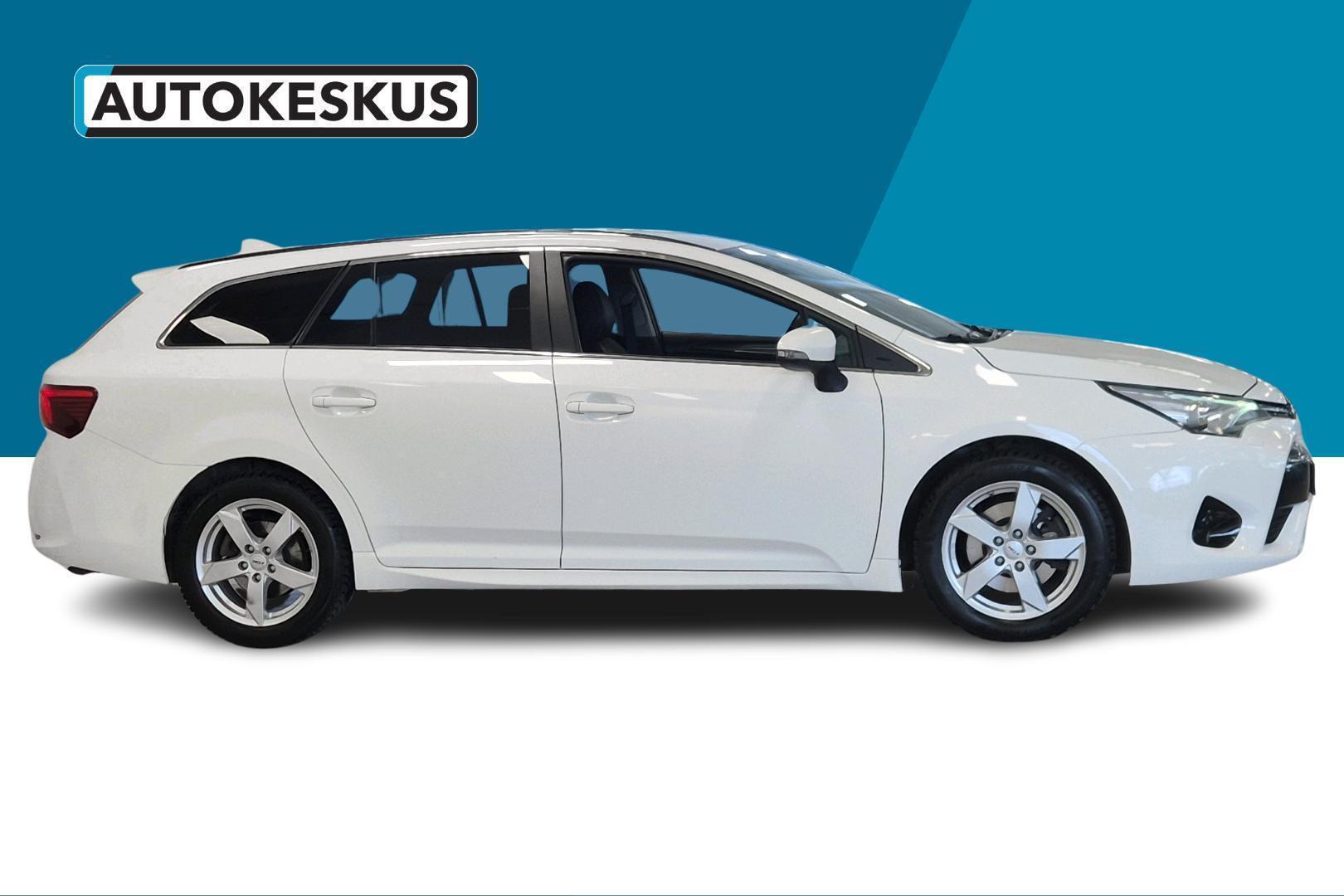 TOYOTA Avensis 2017