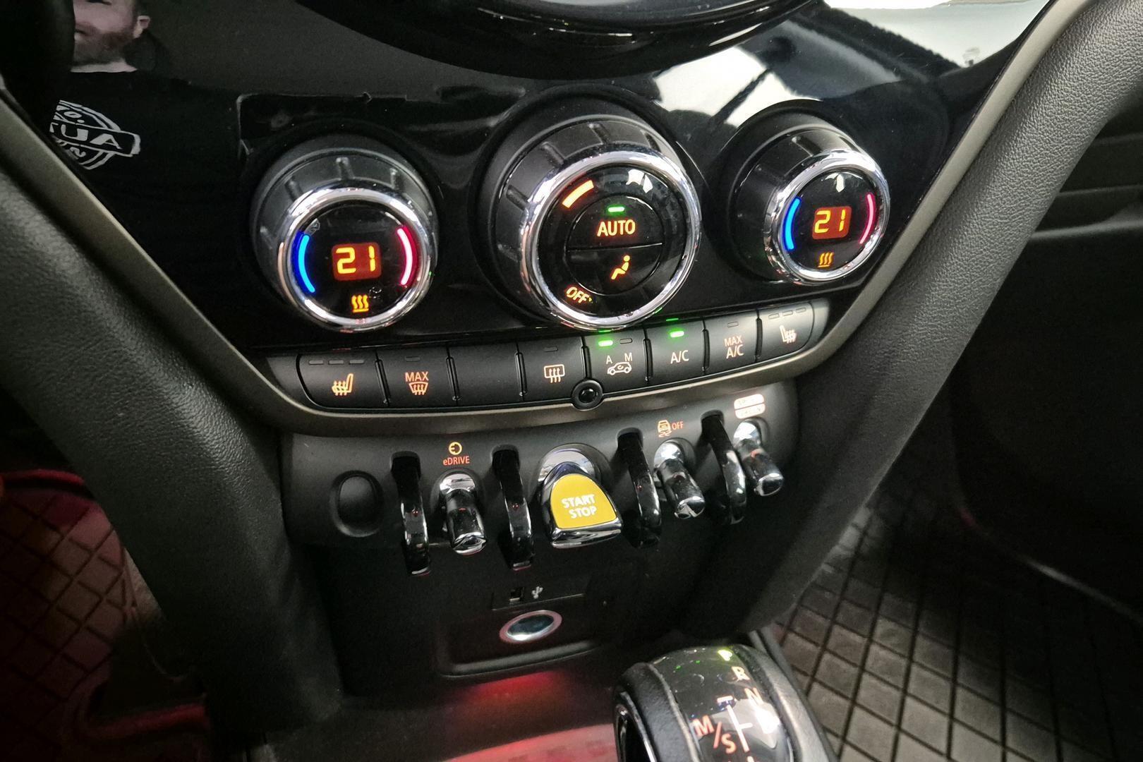 MINI Countryman 16