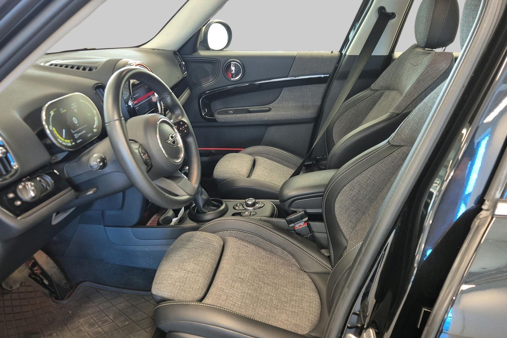 MINI Countryman 9