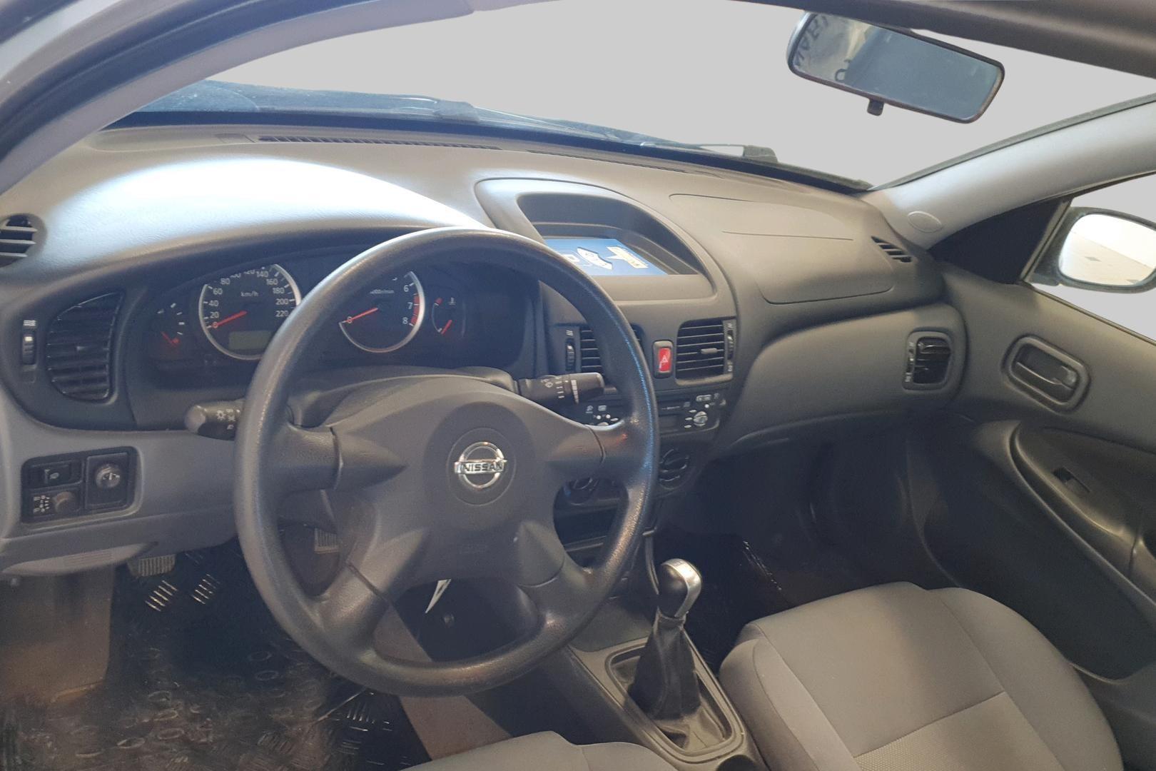 NISSAN Almera 2005