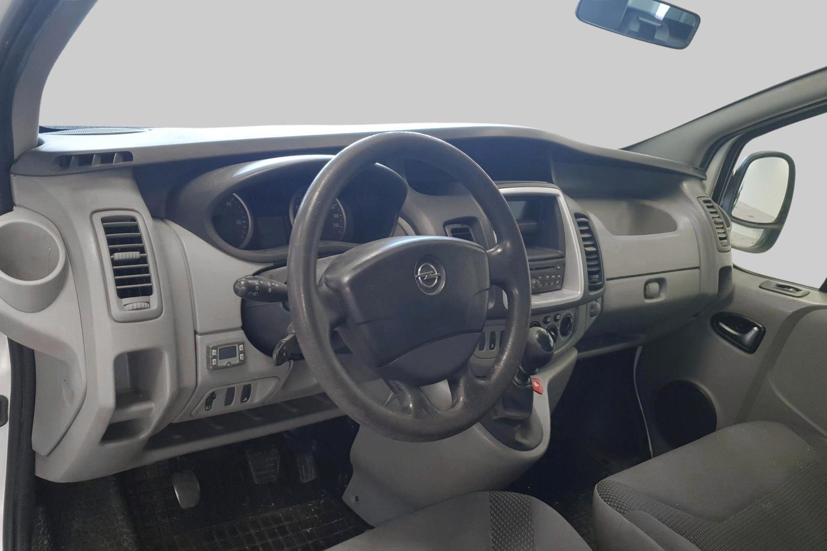 OPEL Vivaro 2012