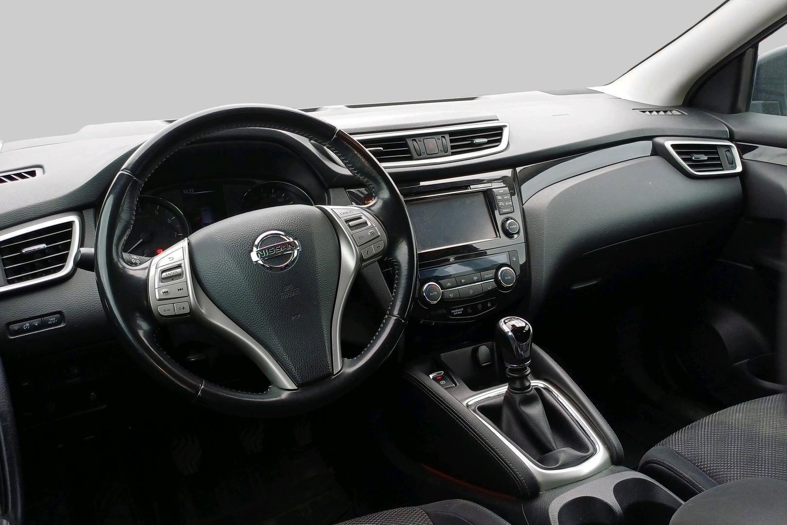 NISSAN Qashqai 2016