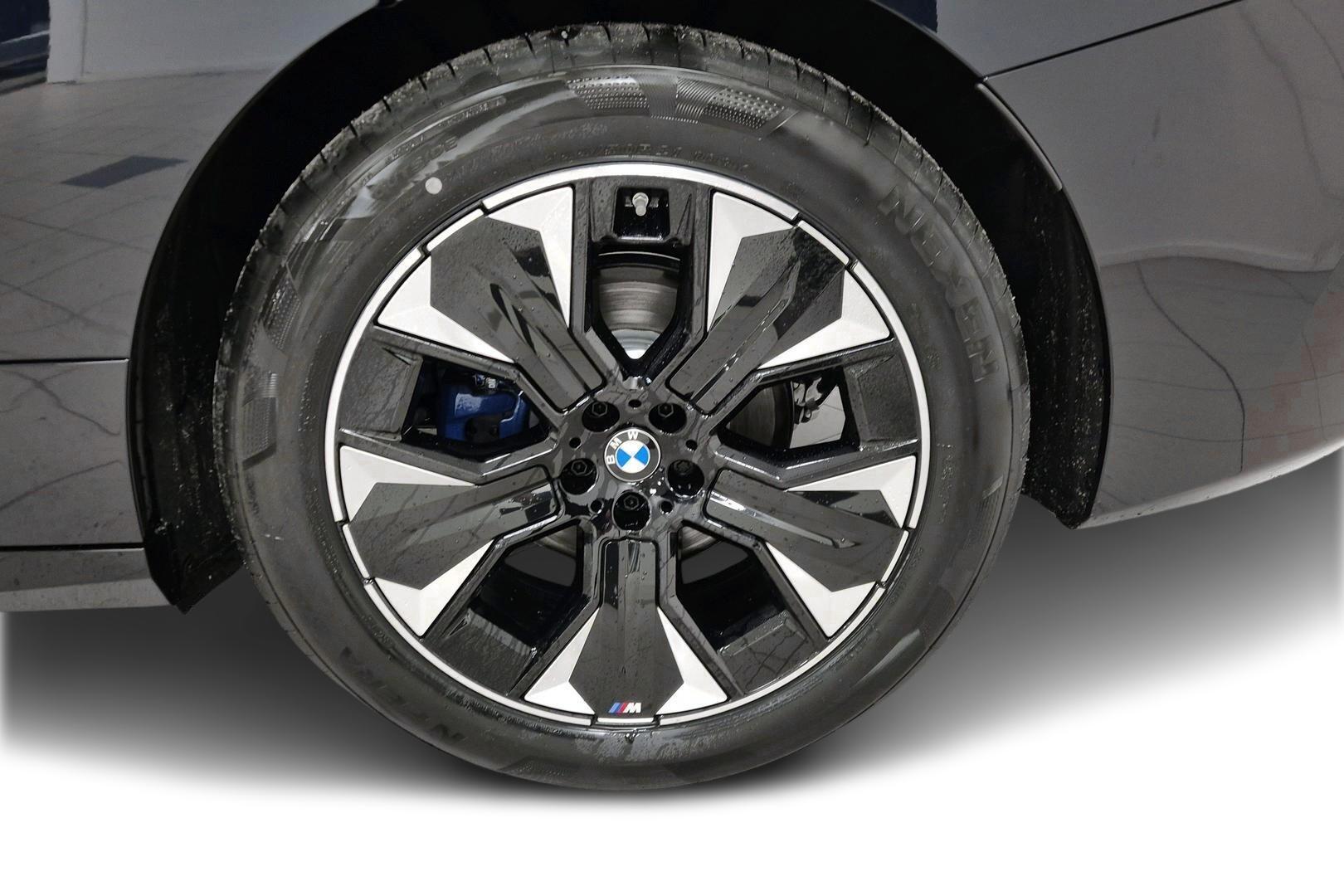 BMW iX 2026