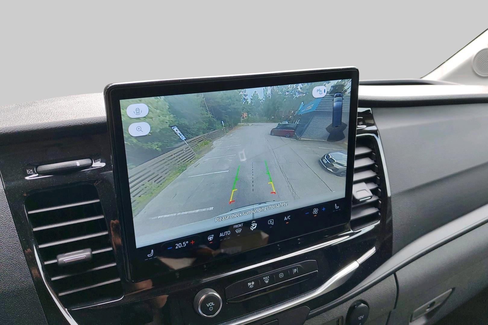 FORD TRANSIT 2025