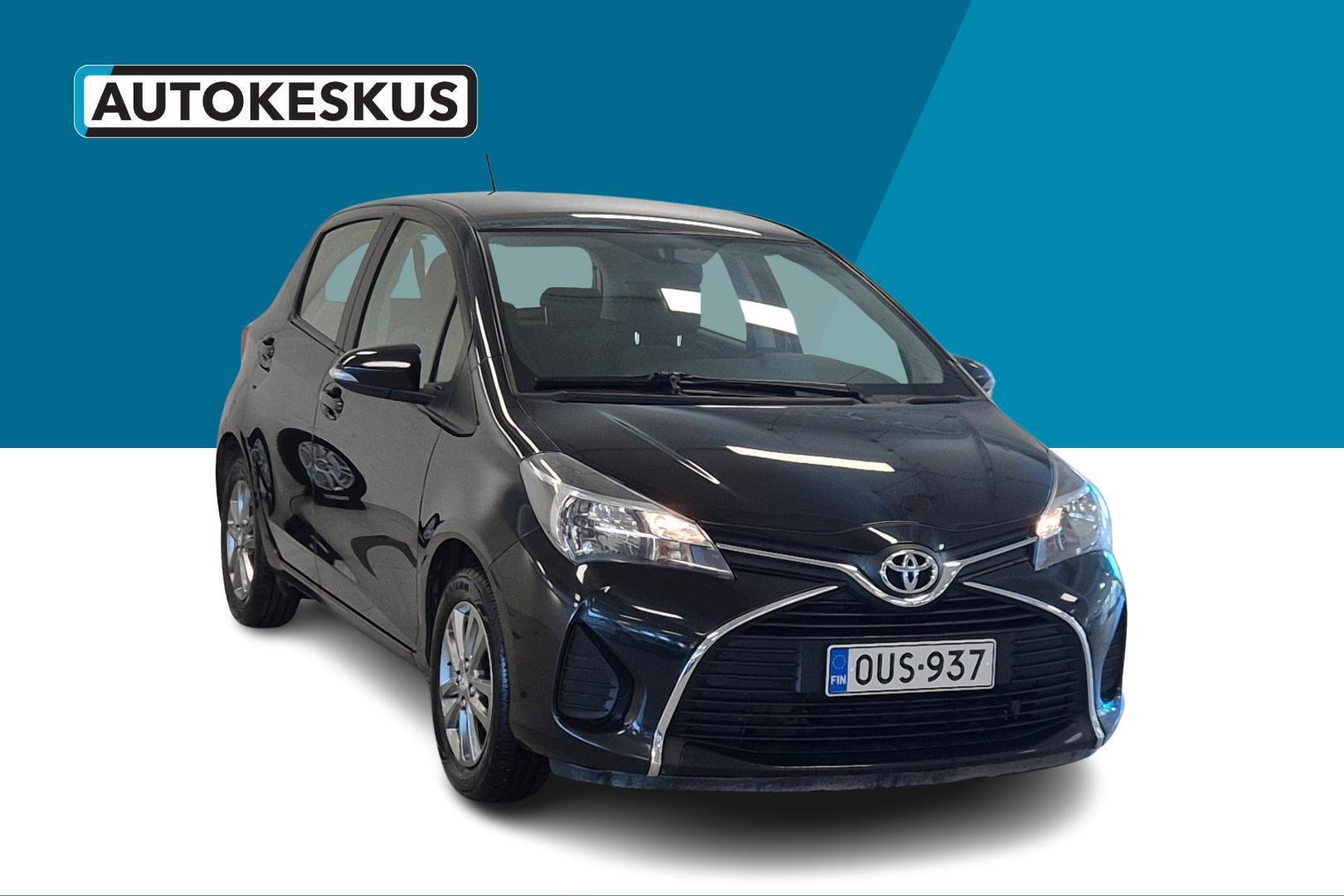 TOYOTA Yaris 2015
