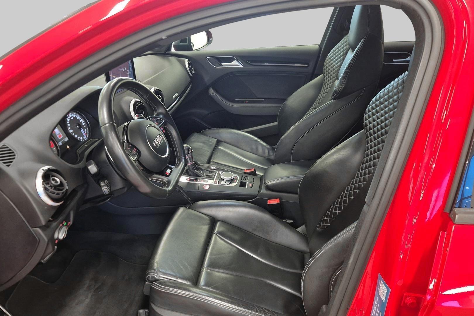 AUDI S3 2014