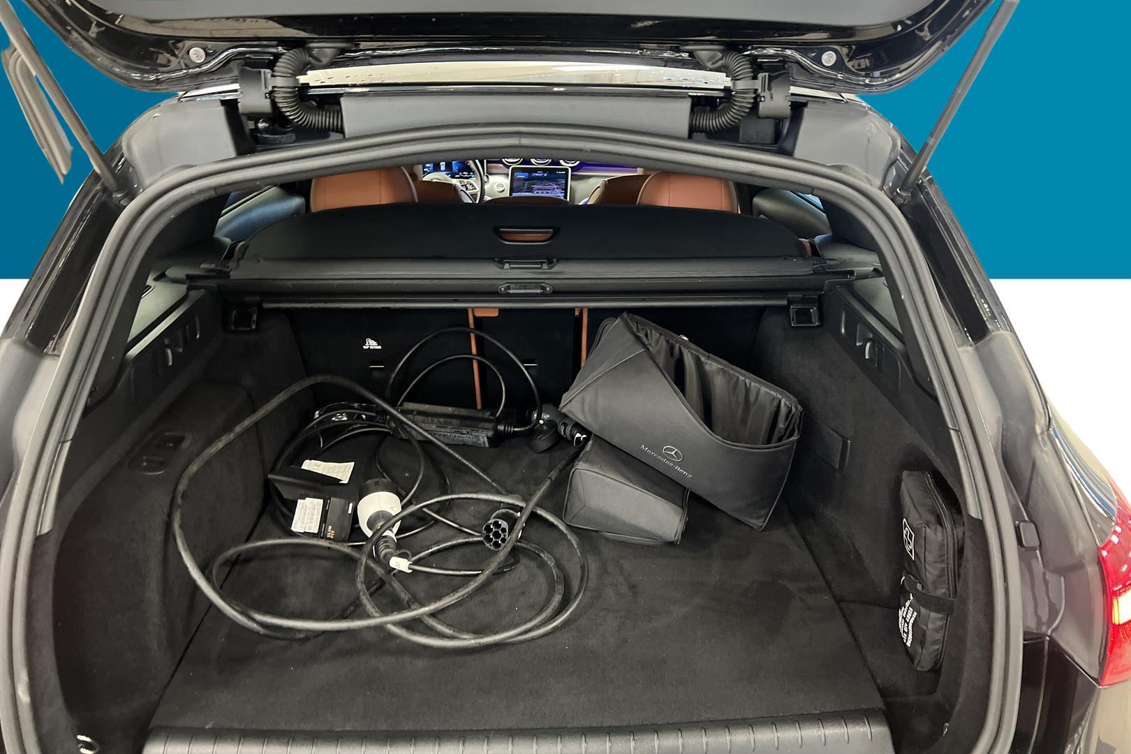 MERCEDES-BENZ C 2023