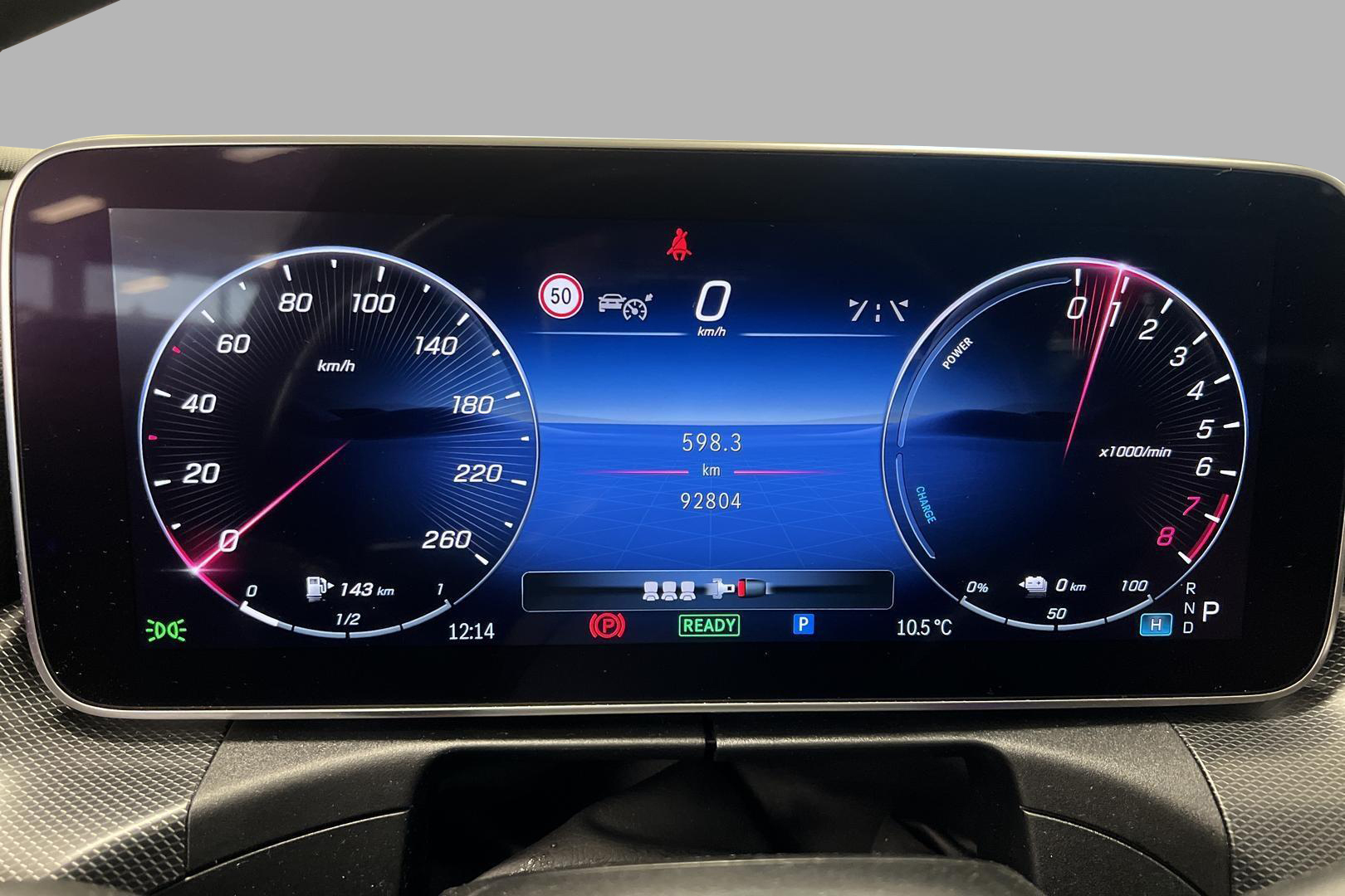 MERCEDES-BENZ C 2023