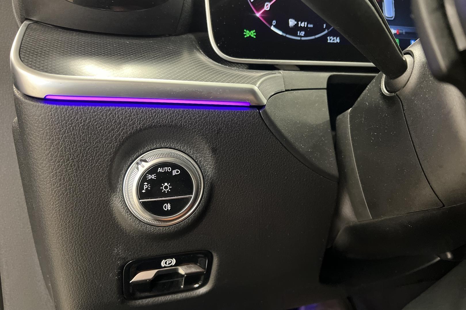 MERCEDES-BENZ C 2023