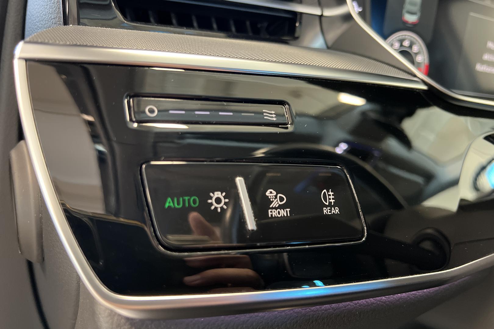 AUDI A8 2021