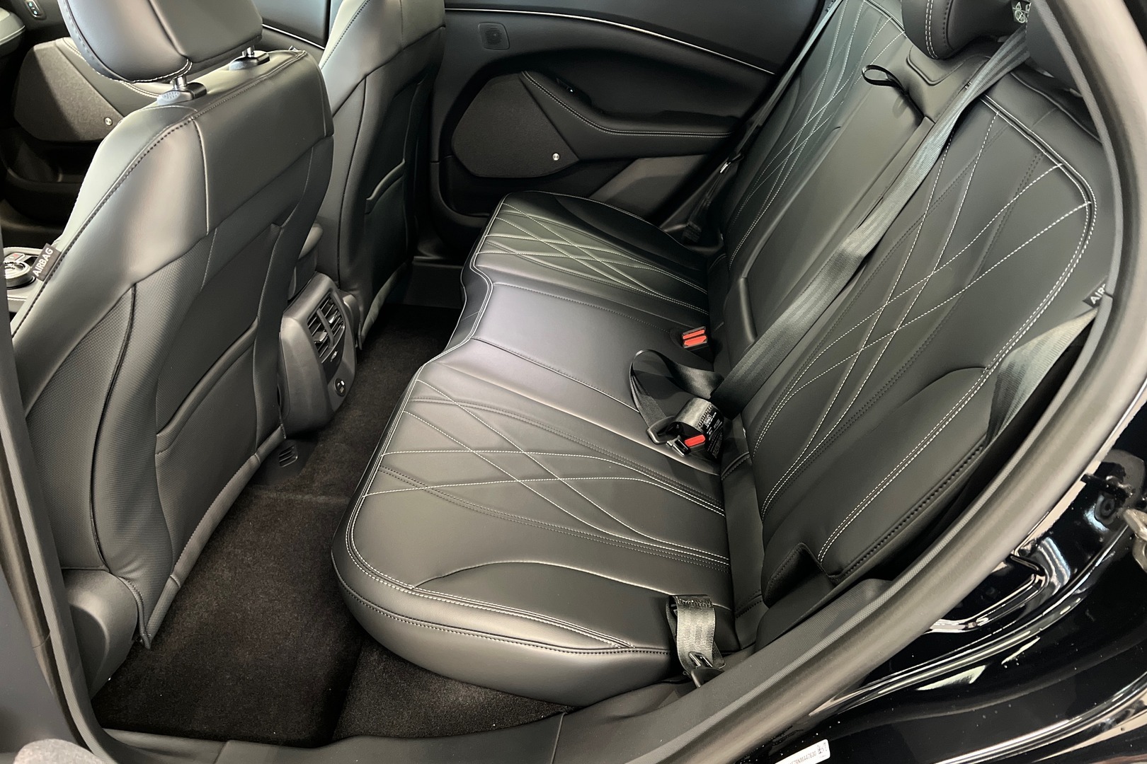 FORD Mustang Mach-E 2025