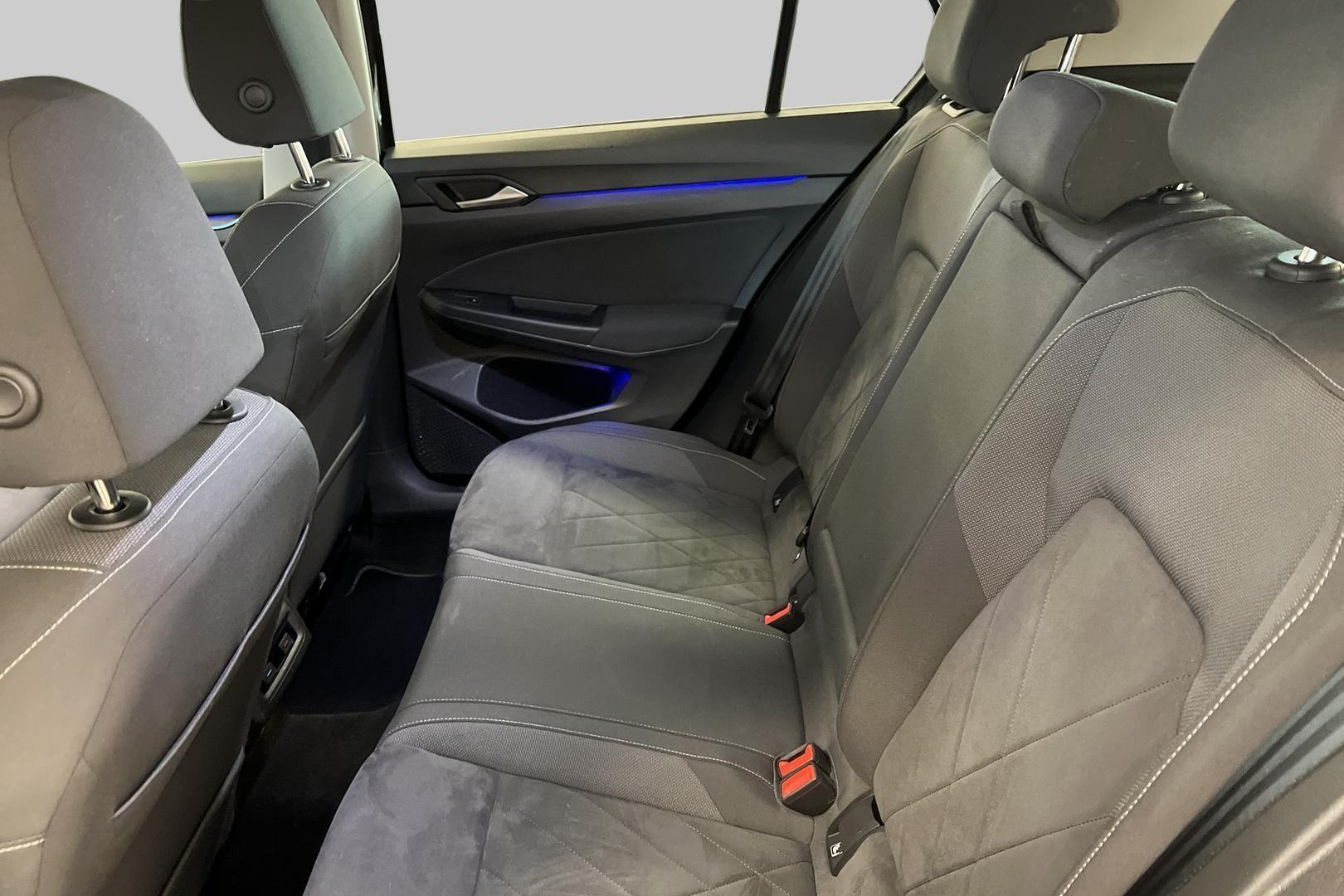 VOLKSWAGEN Golf 2020