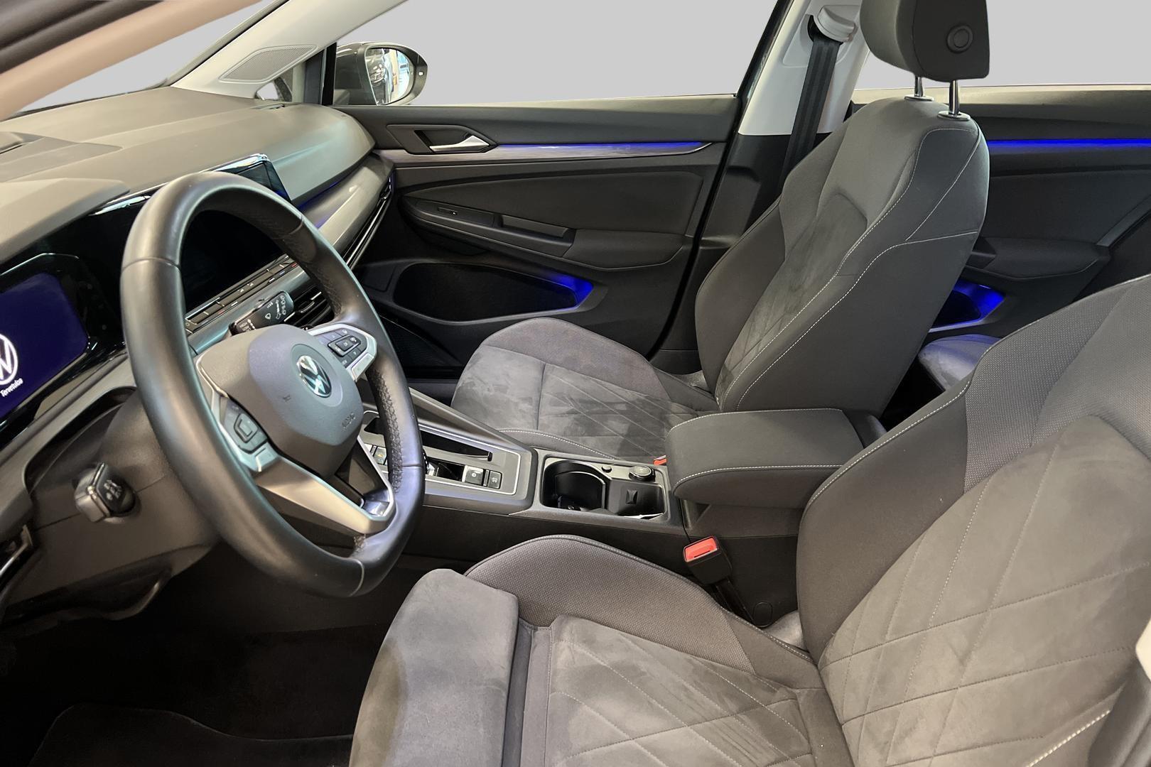 VOLKSWAGEN Golf 2020