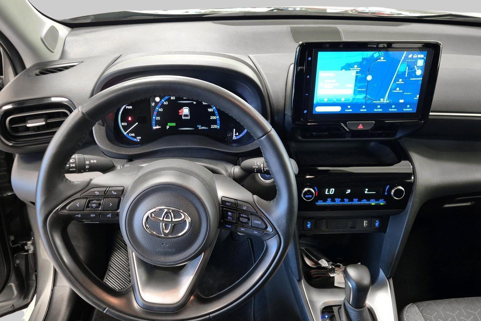 TOYOTA Yaris Cross 2023