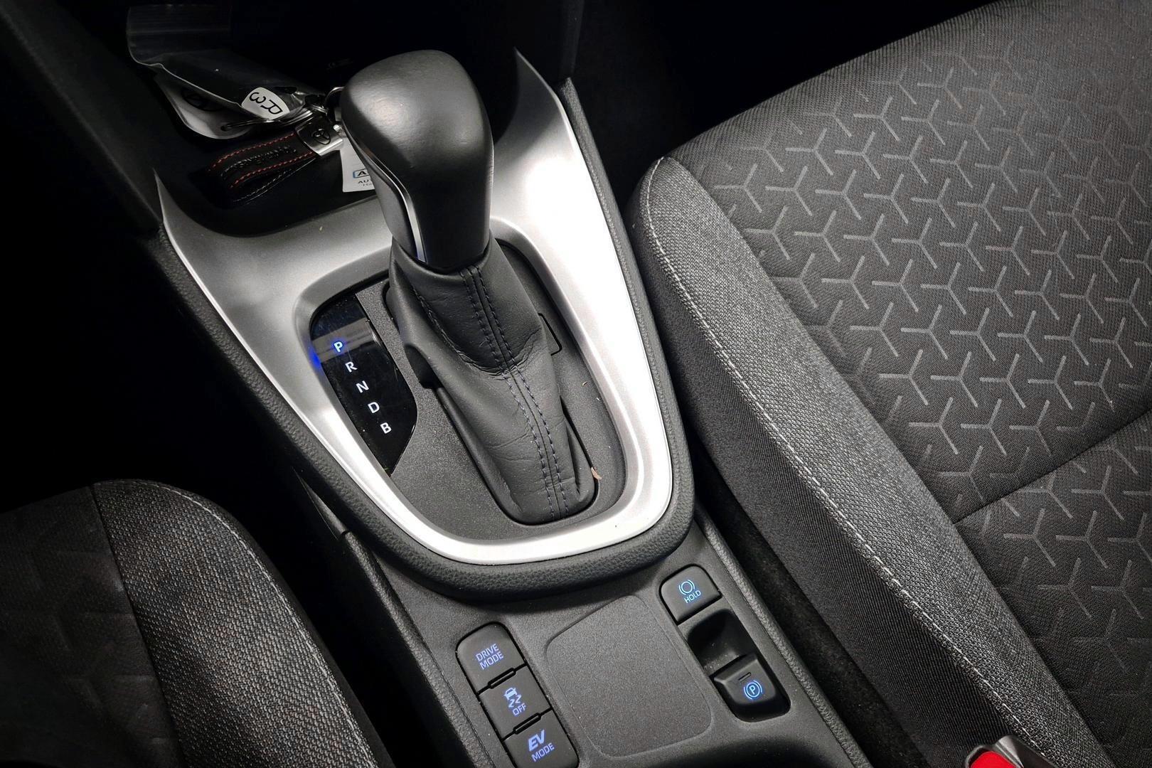 TOYOTA Yaris Cross 2023