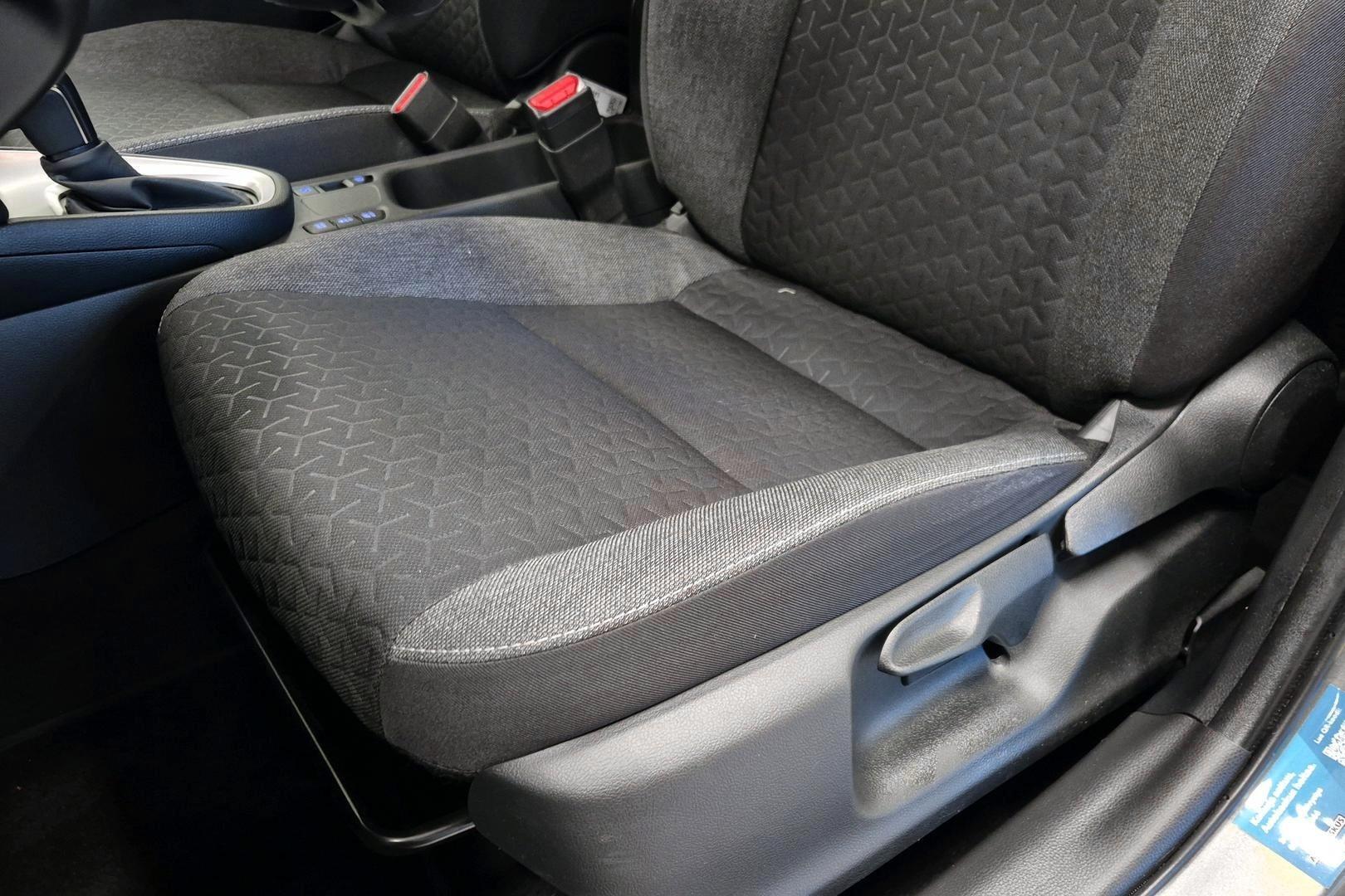 TOYOTA Yaris Cross 2023