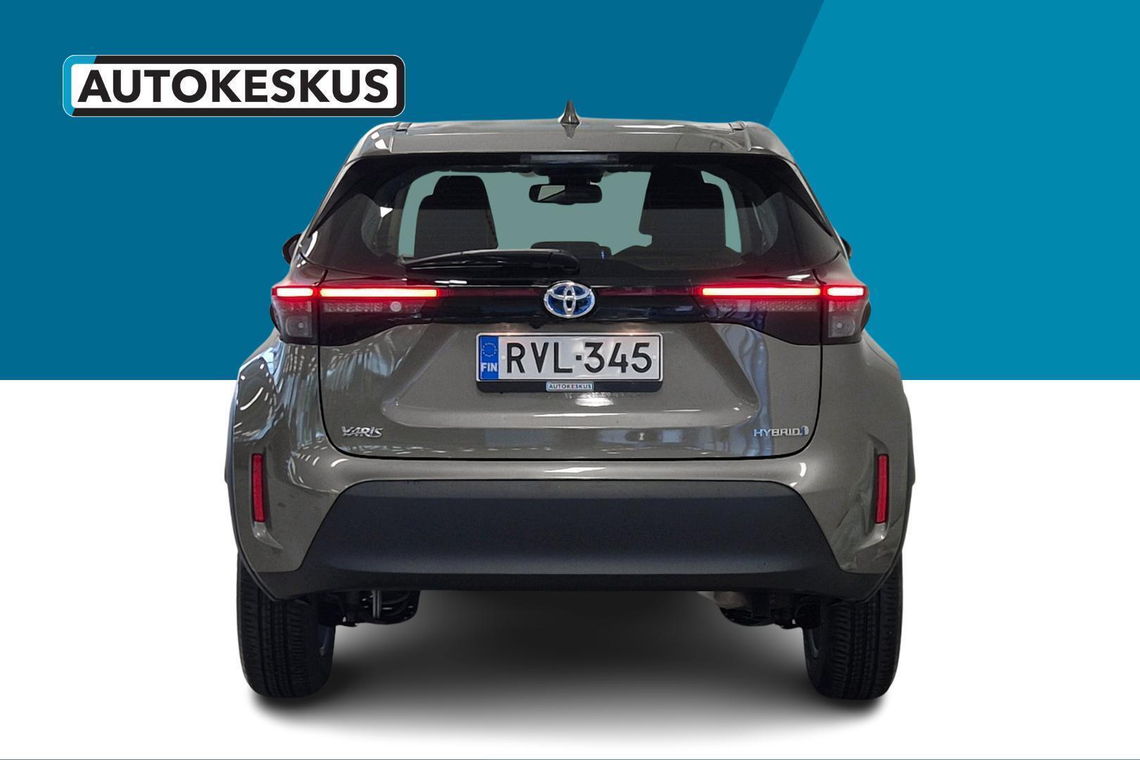 TOYOTA Yaris Cross 2023
