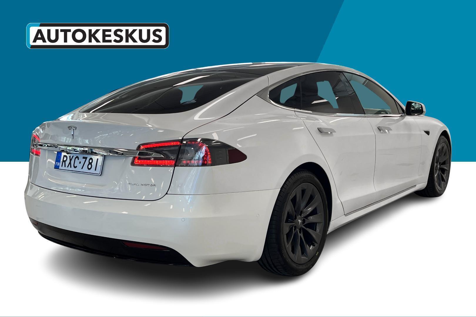 TESLA Model S 2020