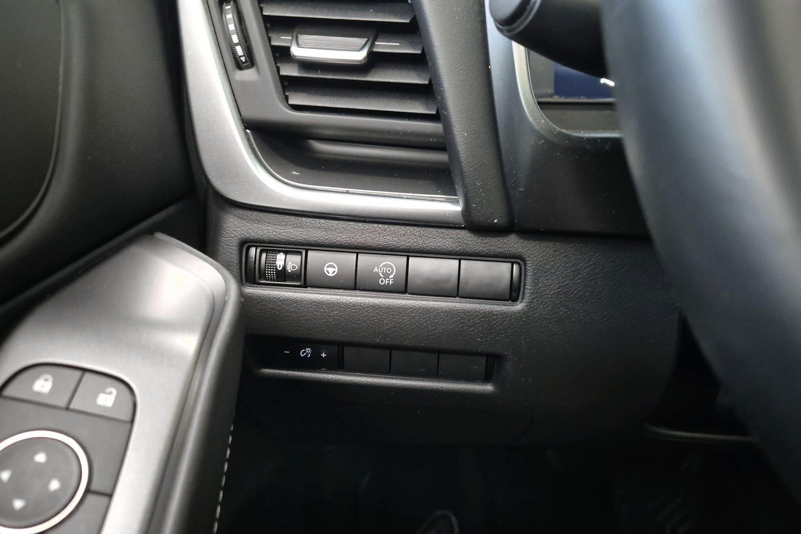 NISSAN Qashqai 2025