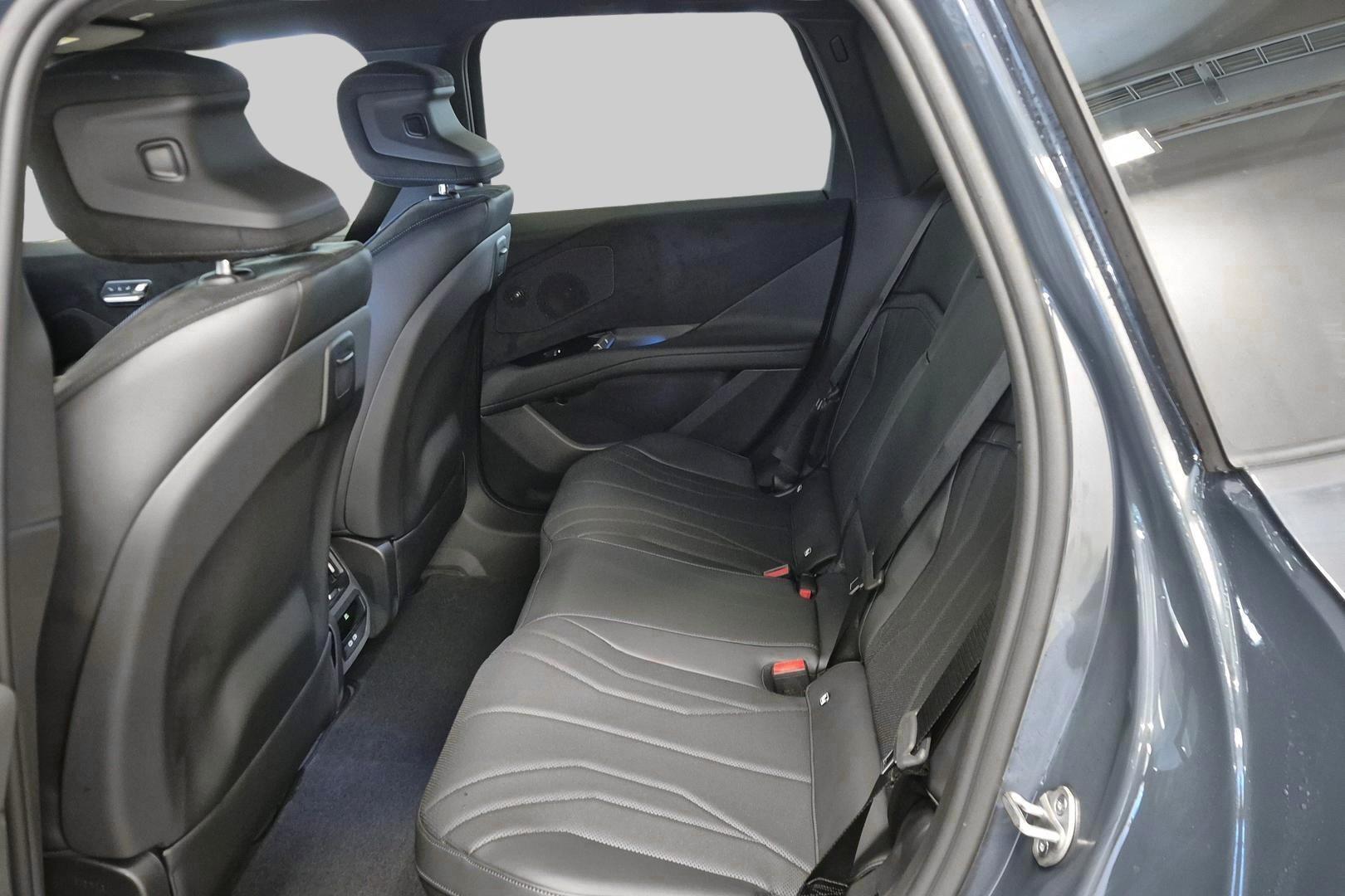 BMW iX3 2026