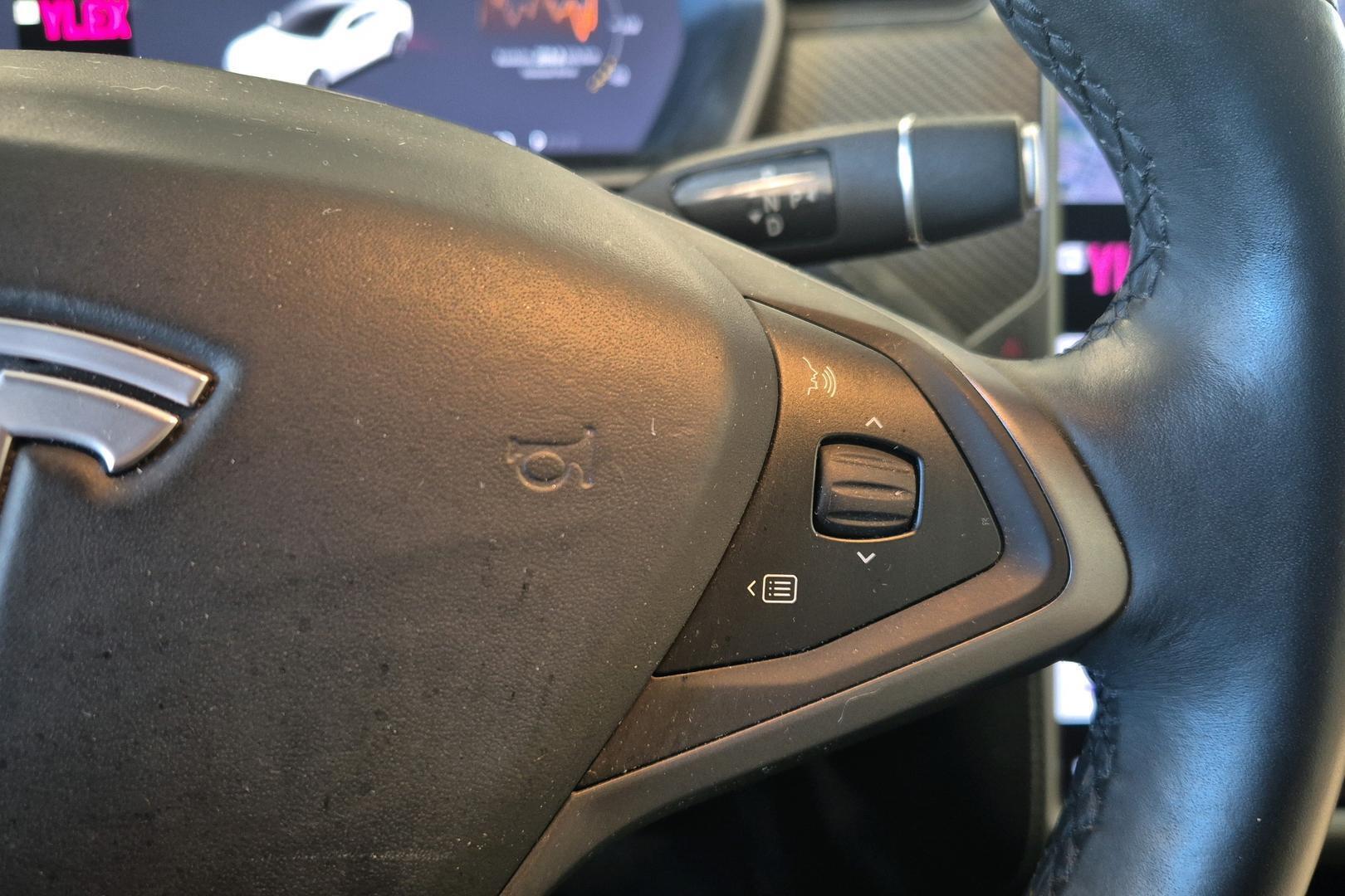 TESLA Model S 2020