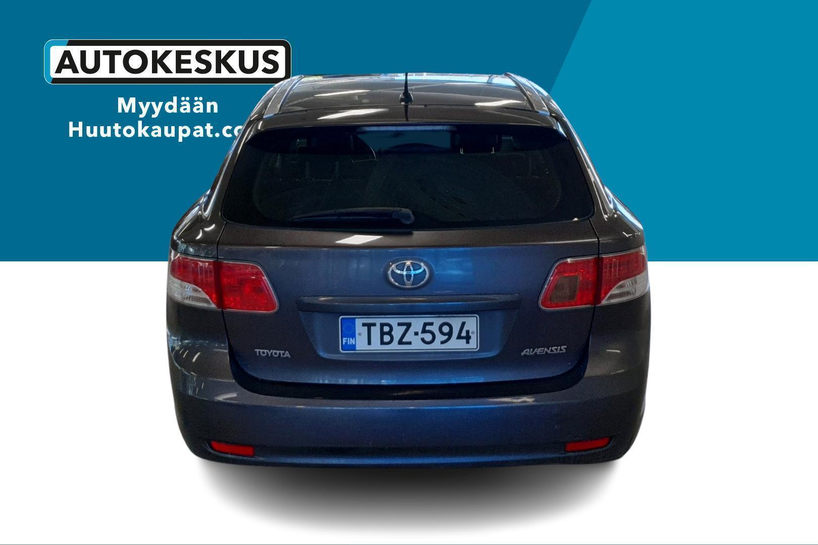TOYOTA Avensis 2010