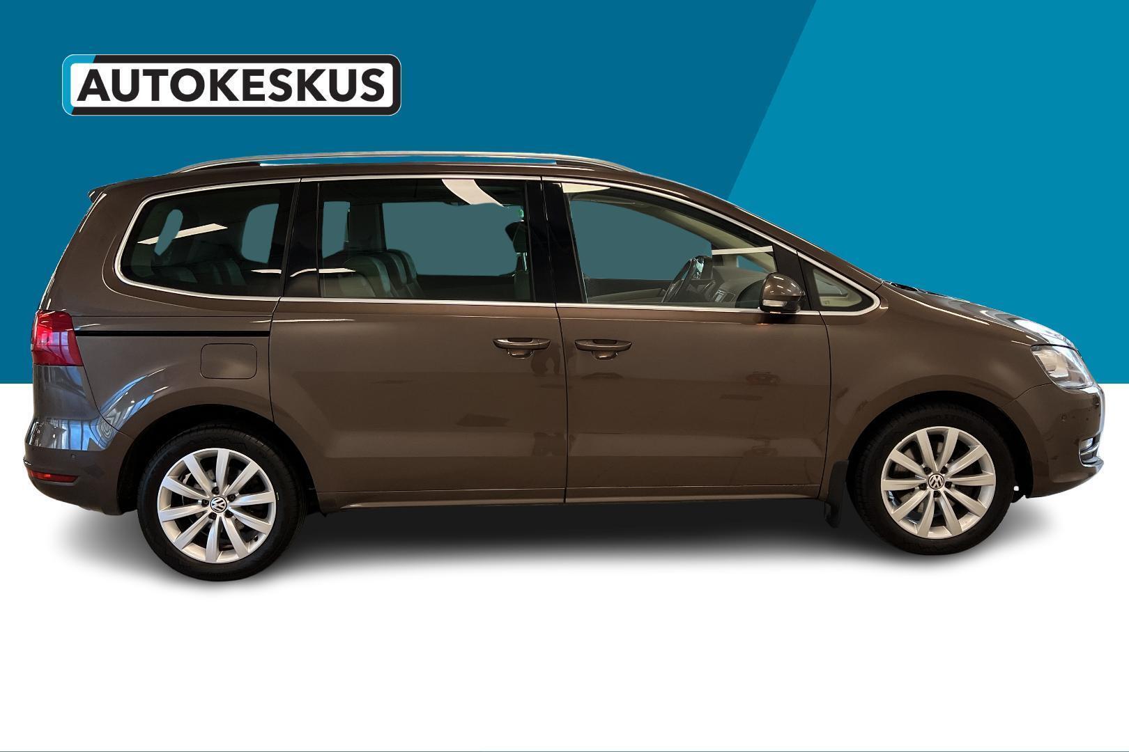 VOLKSWAGEN Sharan 2011