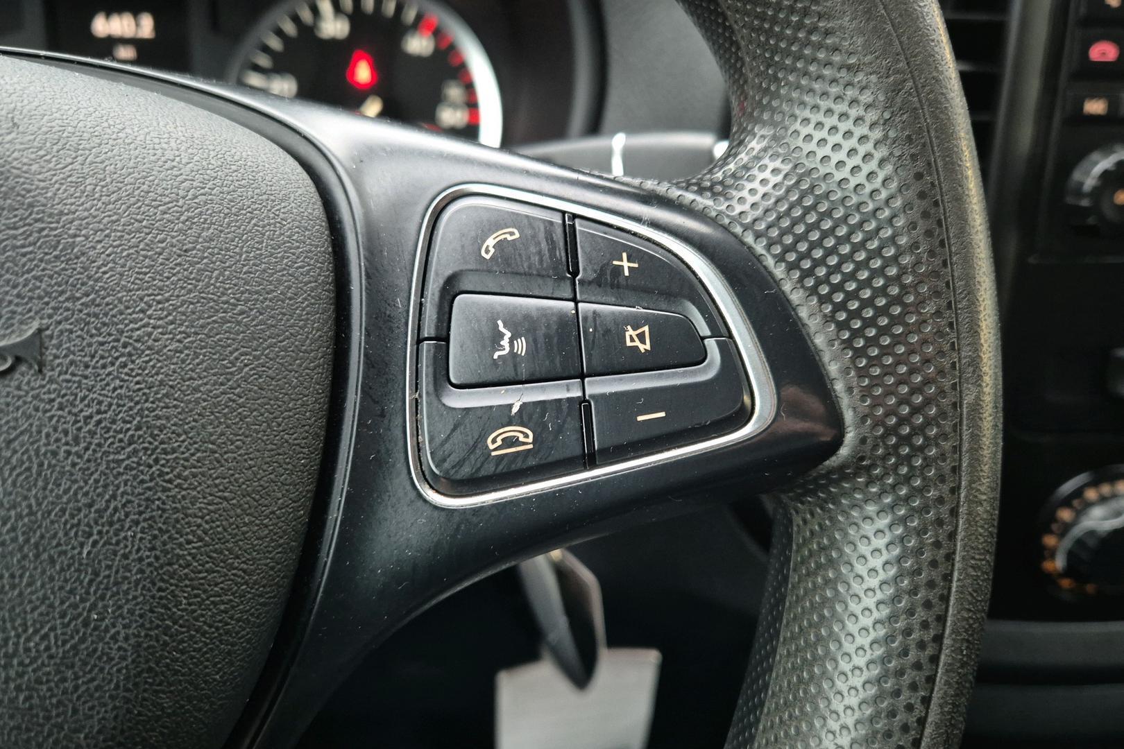 MERCEDES-BENZ Vito 2015