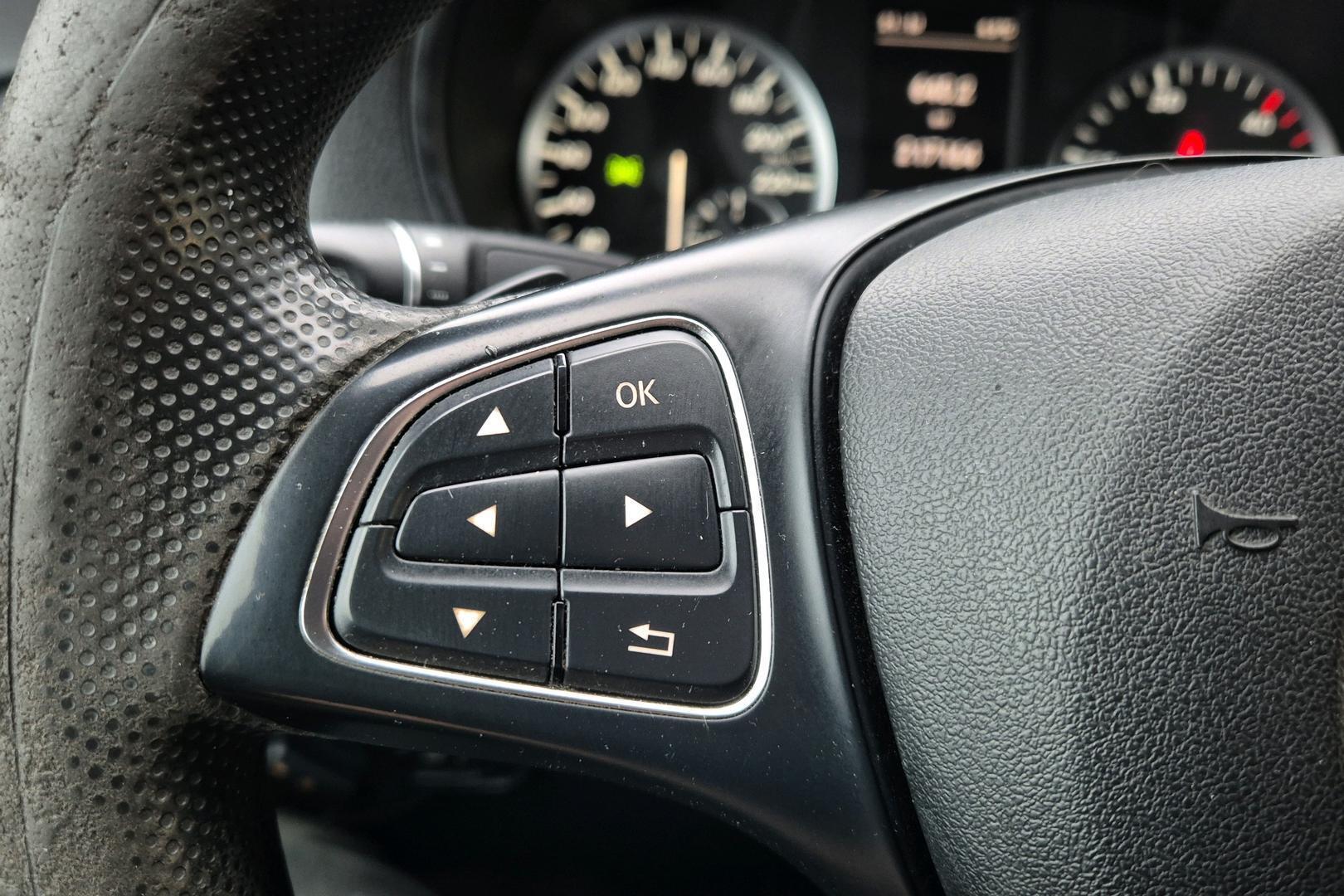 MERCEDES-BENZ Vito 2015