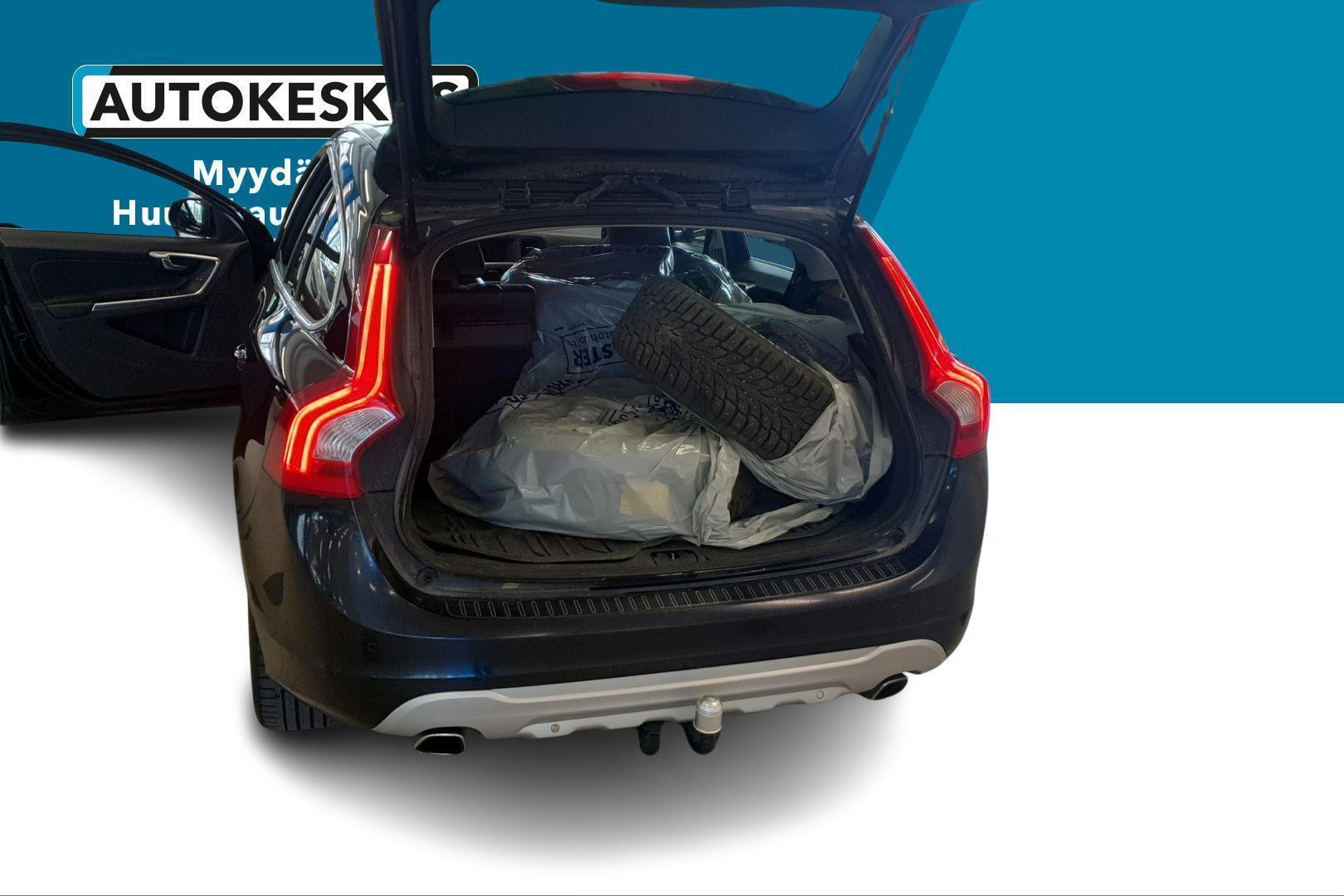 VOLVO V60 2012