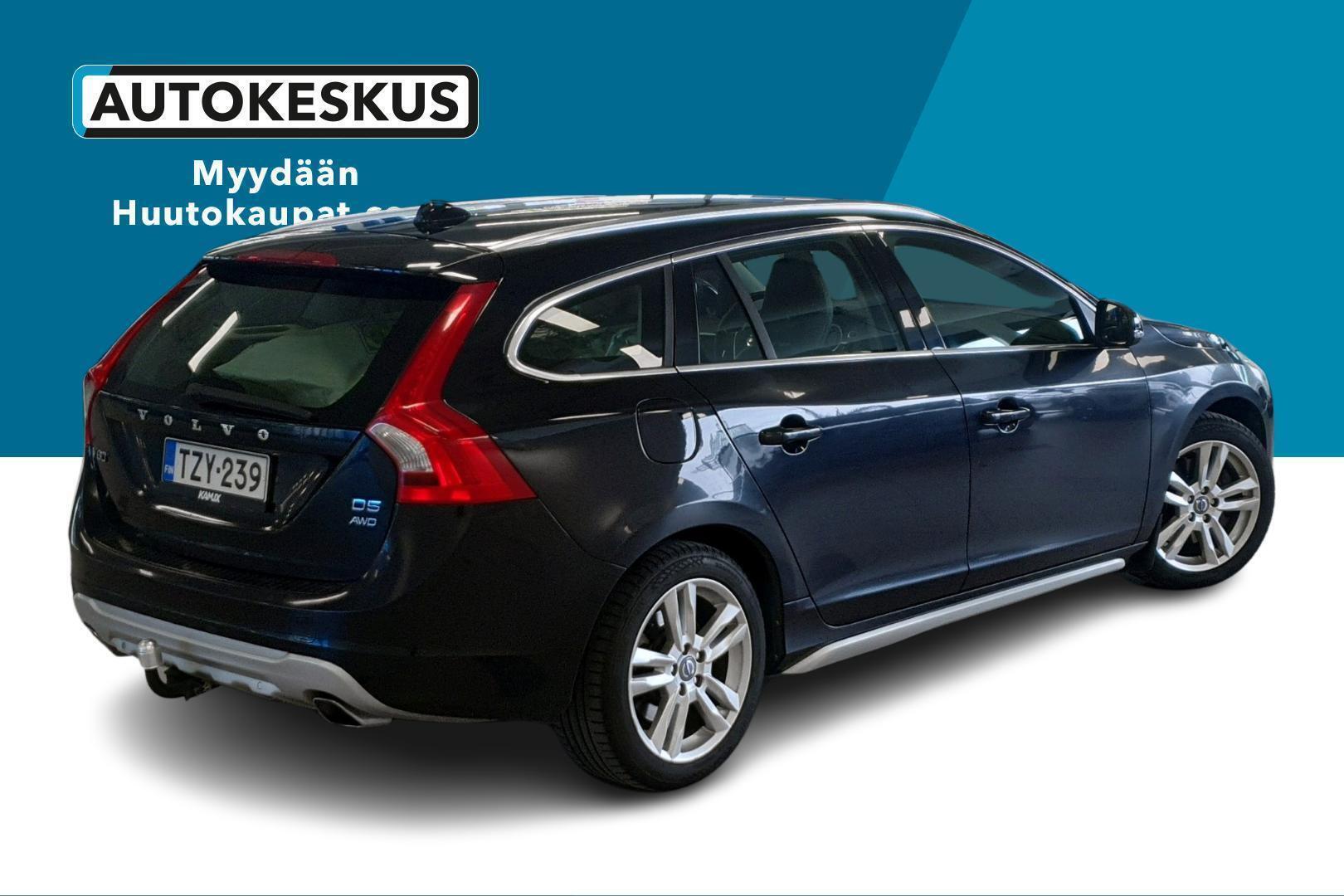 VOLVO V60 2012