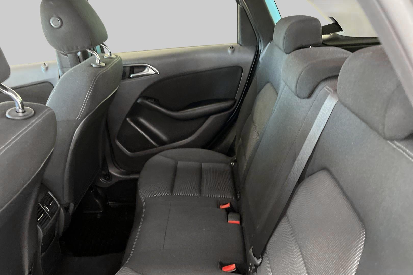 MERCEDES-BENZ B 2014