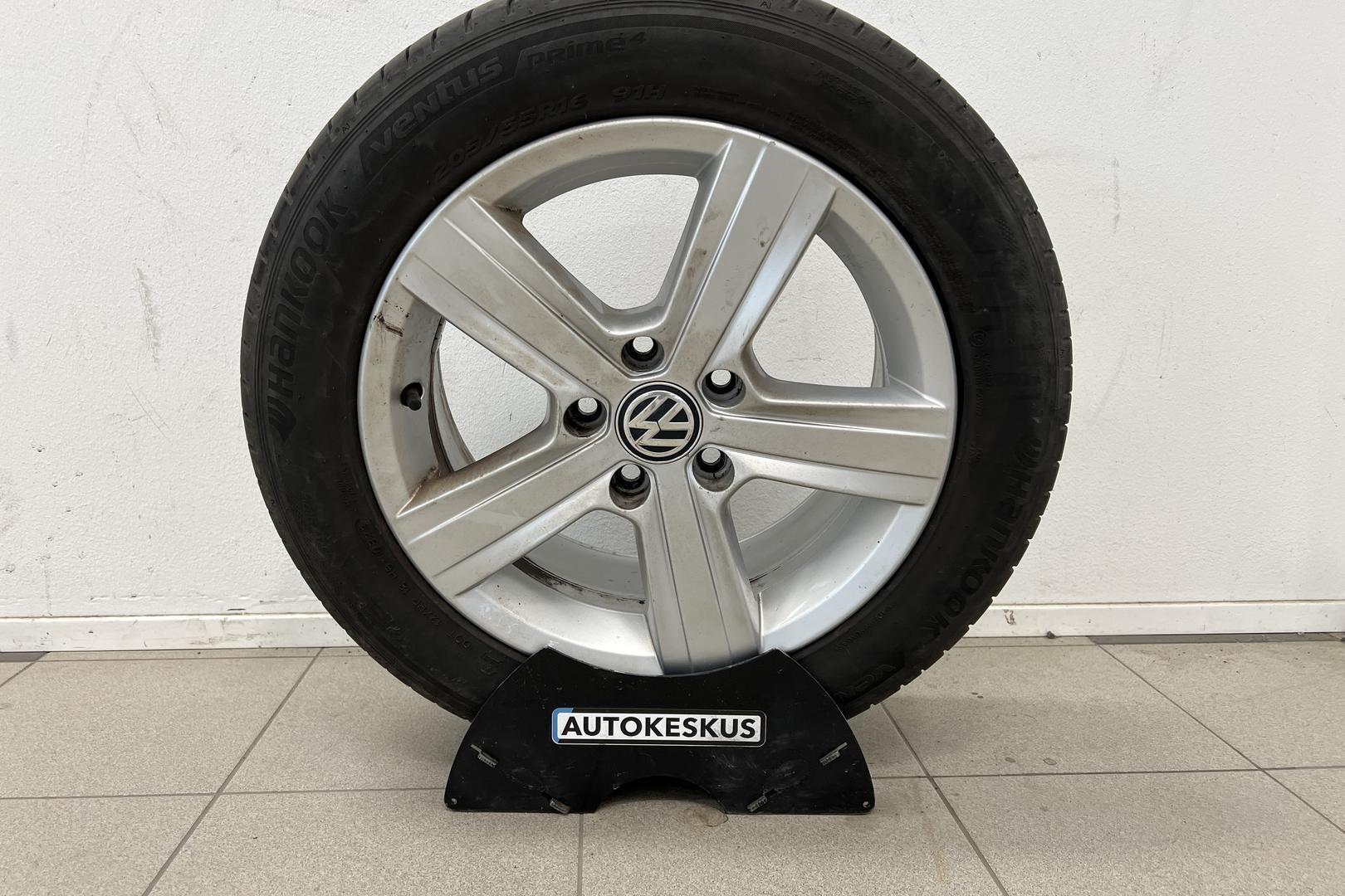 VOLKSWAGEN Golf 2015