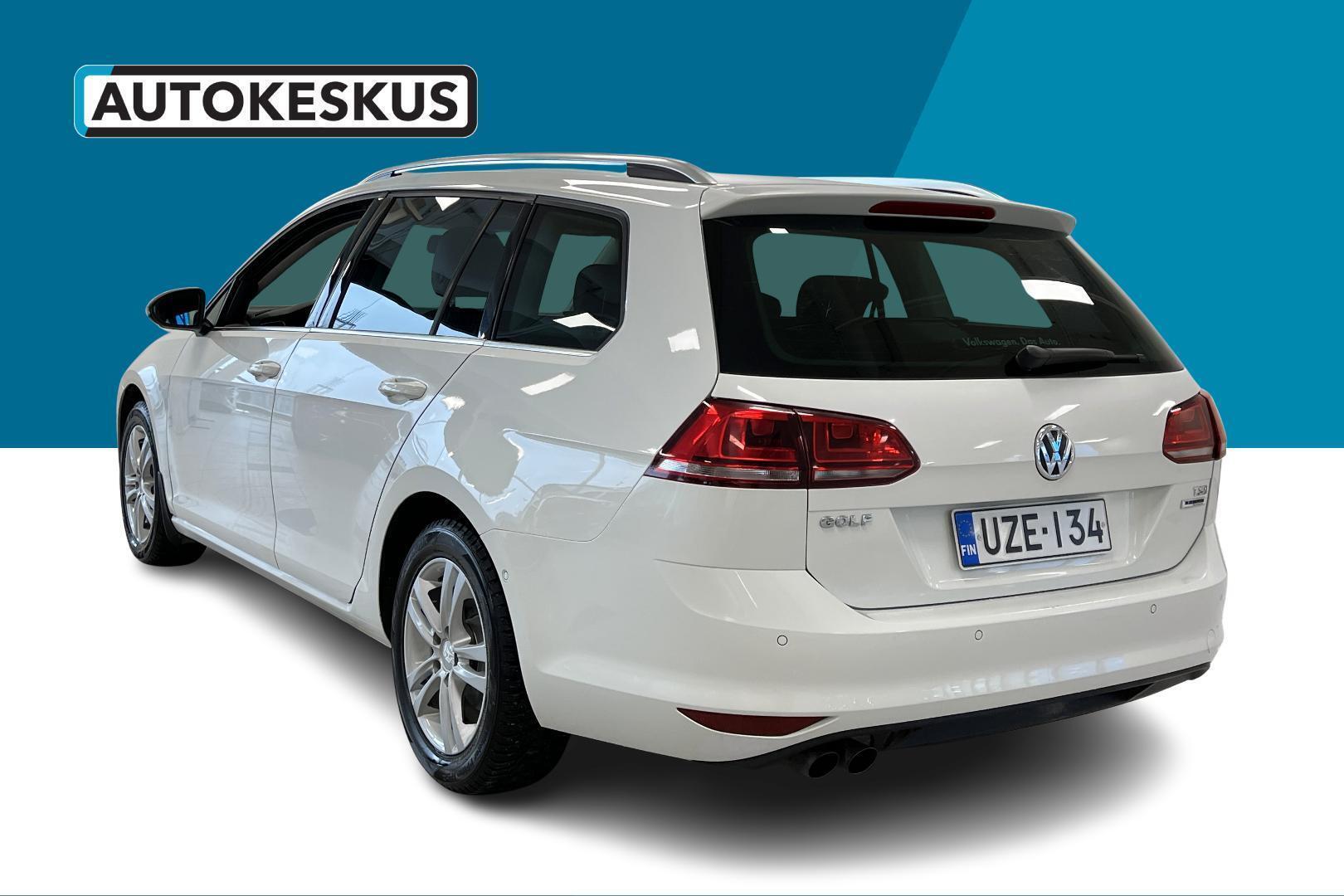 VOLKSWAGEN Golf 2015