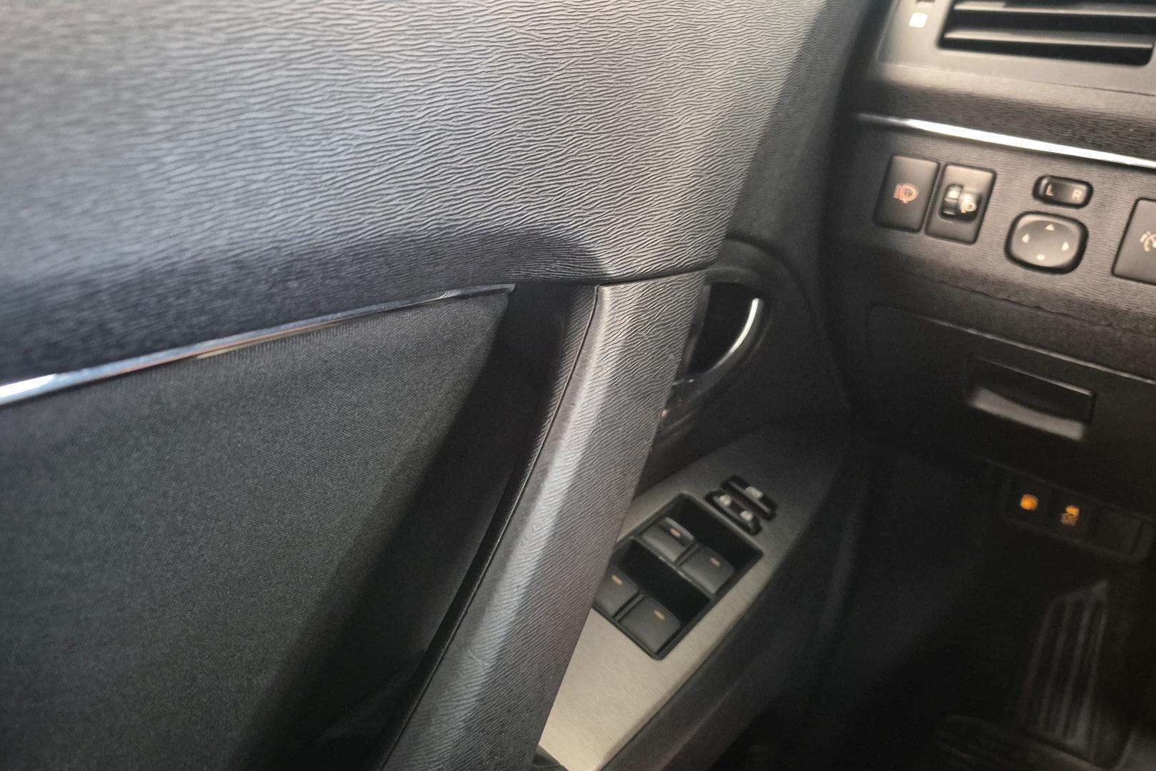 TOYOTA Avensis 2011