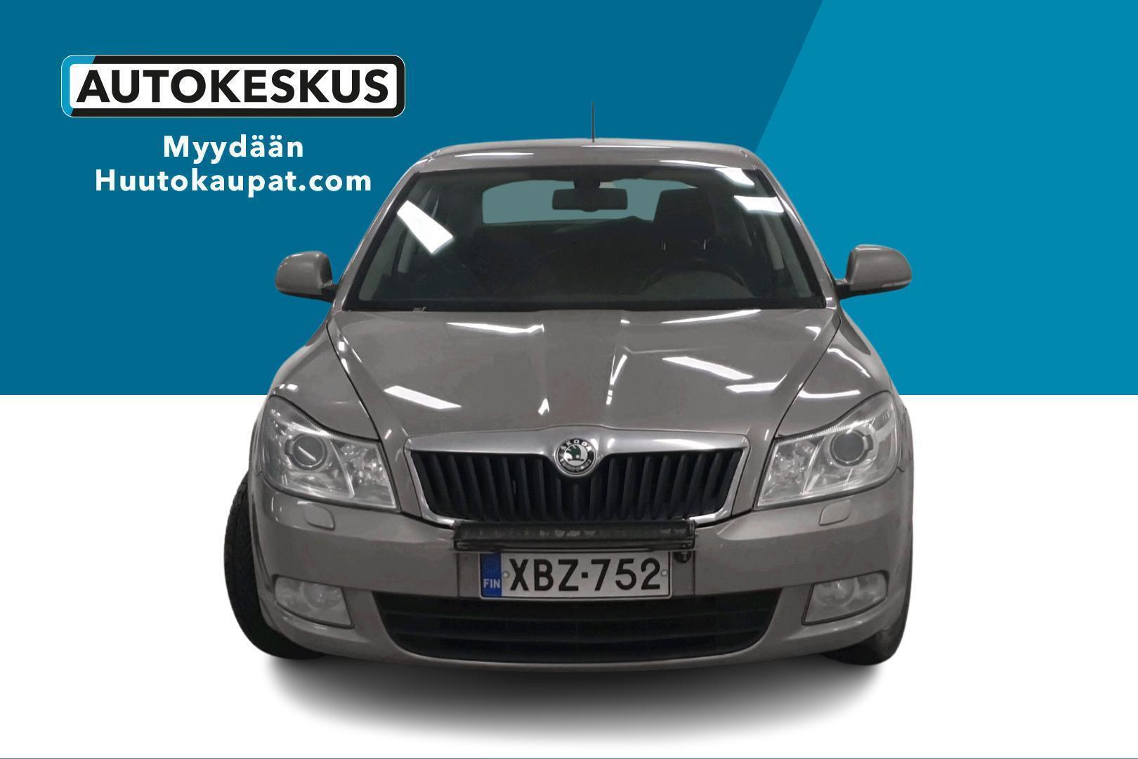 SKODA Octavia 2011