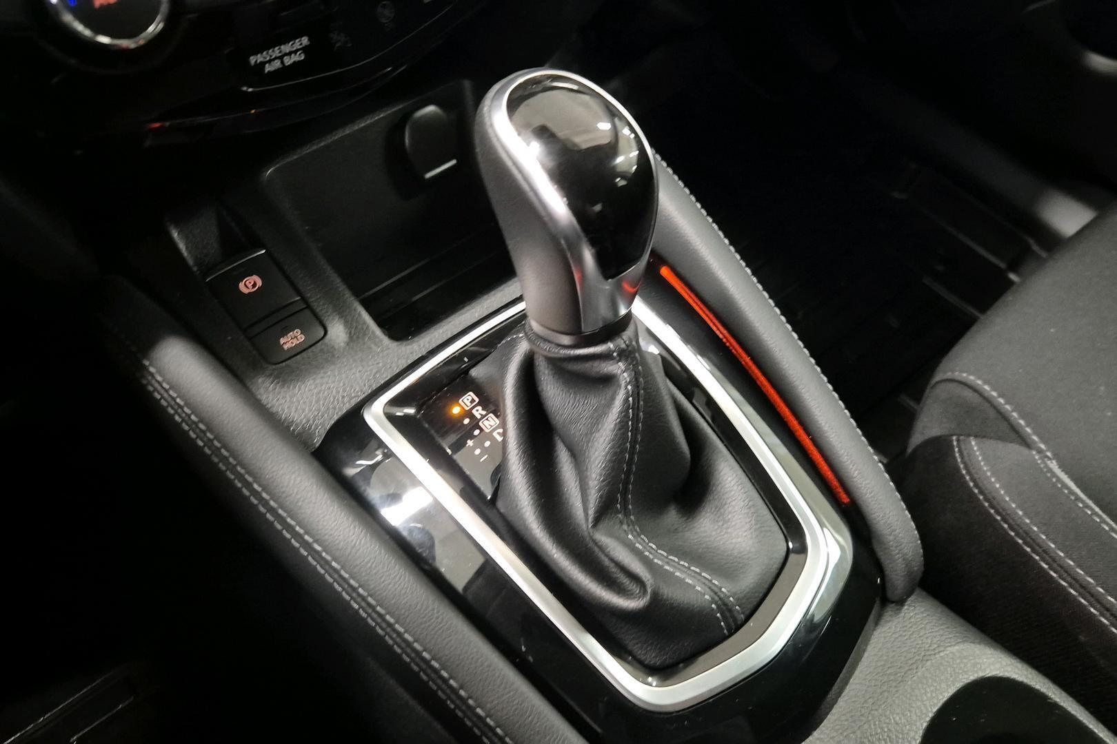 NISSAN Qashqai 17