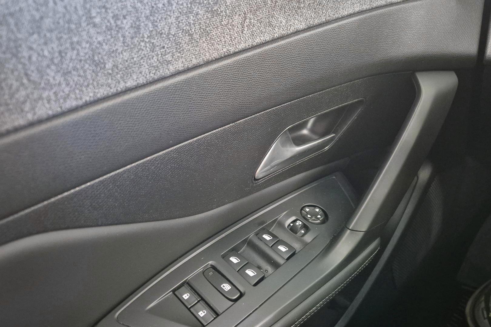 PEUGEOT 308 2022