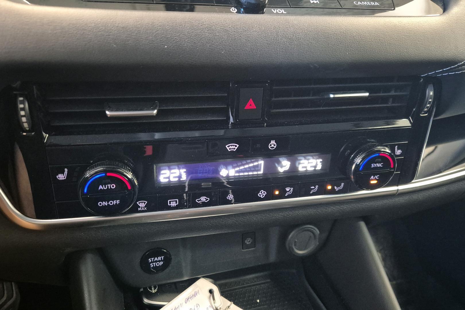 NISSAN Qashqai 2023