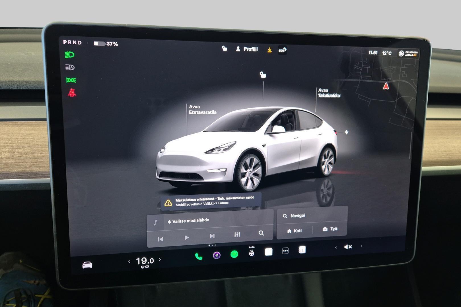 TESLA Model Y 2023