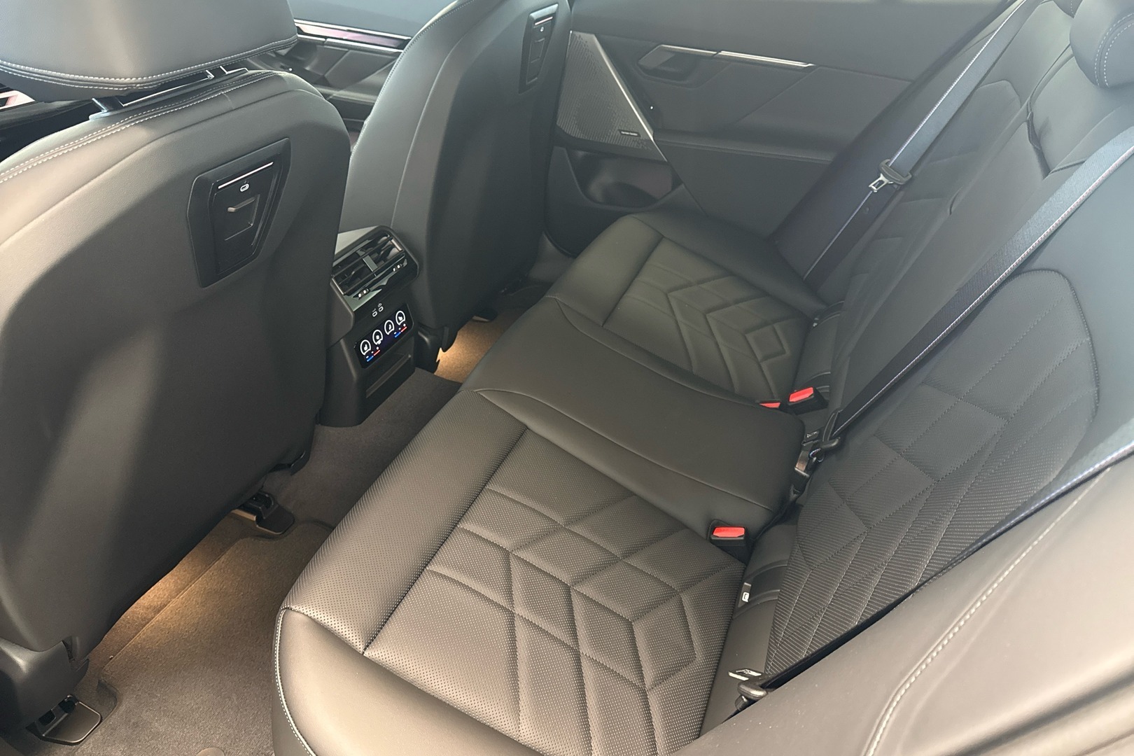 BMW i5 2025