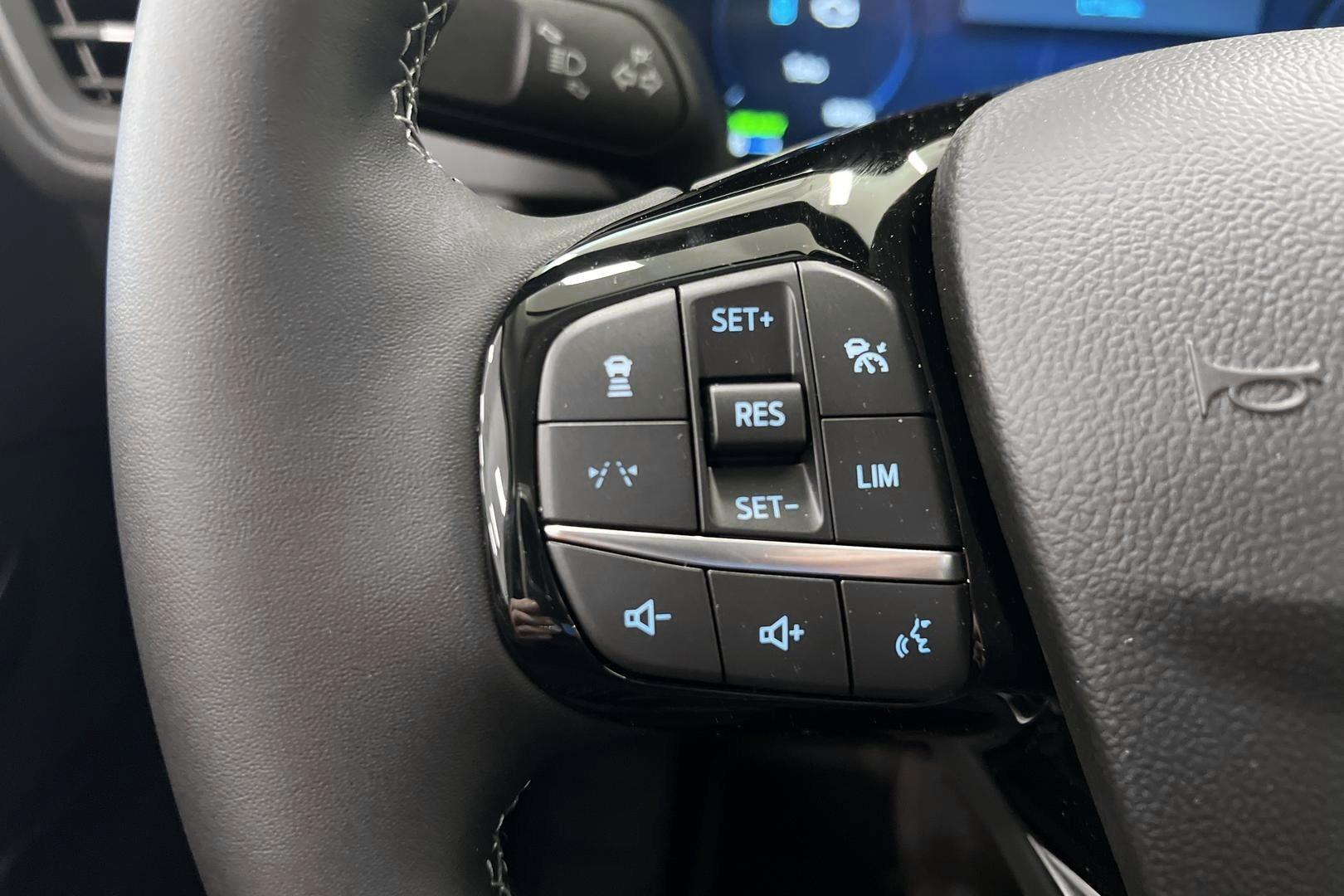 FORD Kuga 2026