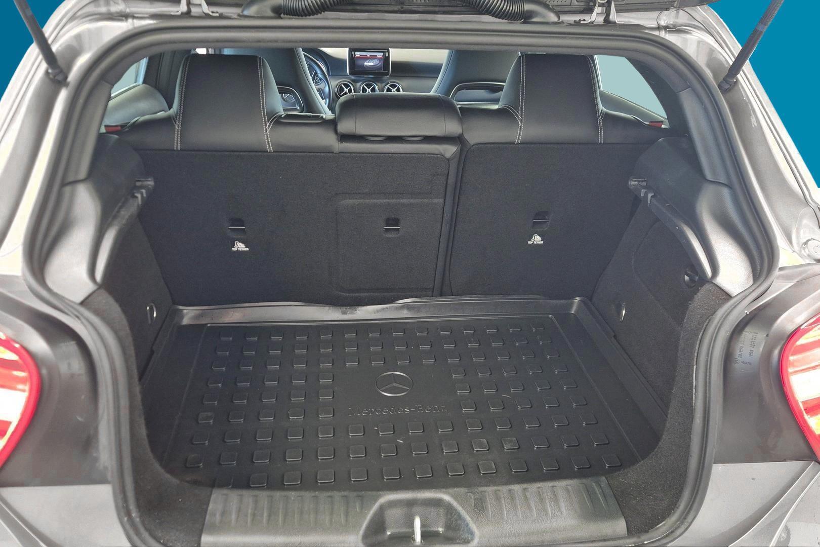MERCEDES-BENZ A 2013
